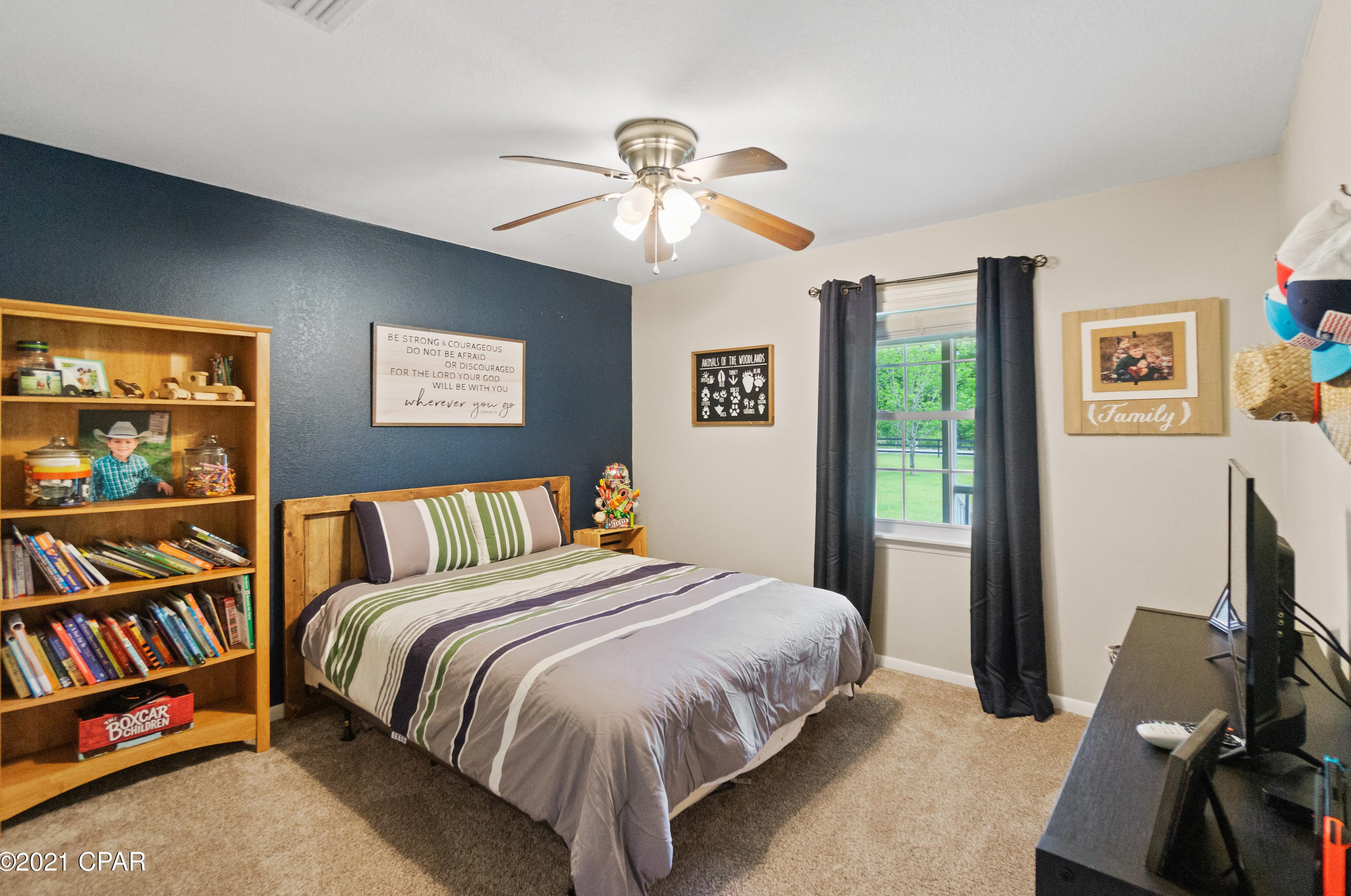 1780 Steverson Rd, Caryville FL  32425-5604 exterior