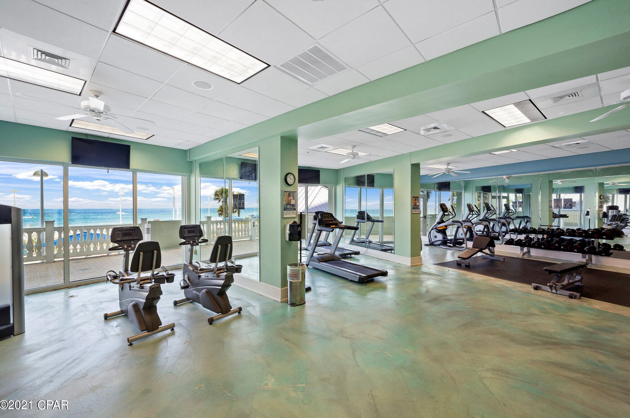 9450 Thomas Dr, Panama City FL  32408-4244 exterior