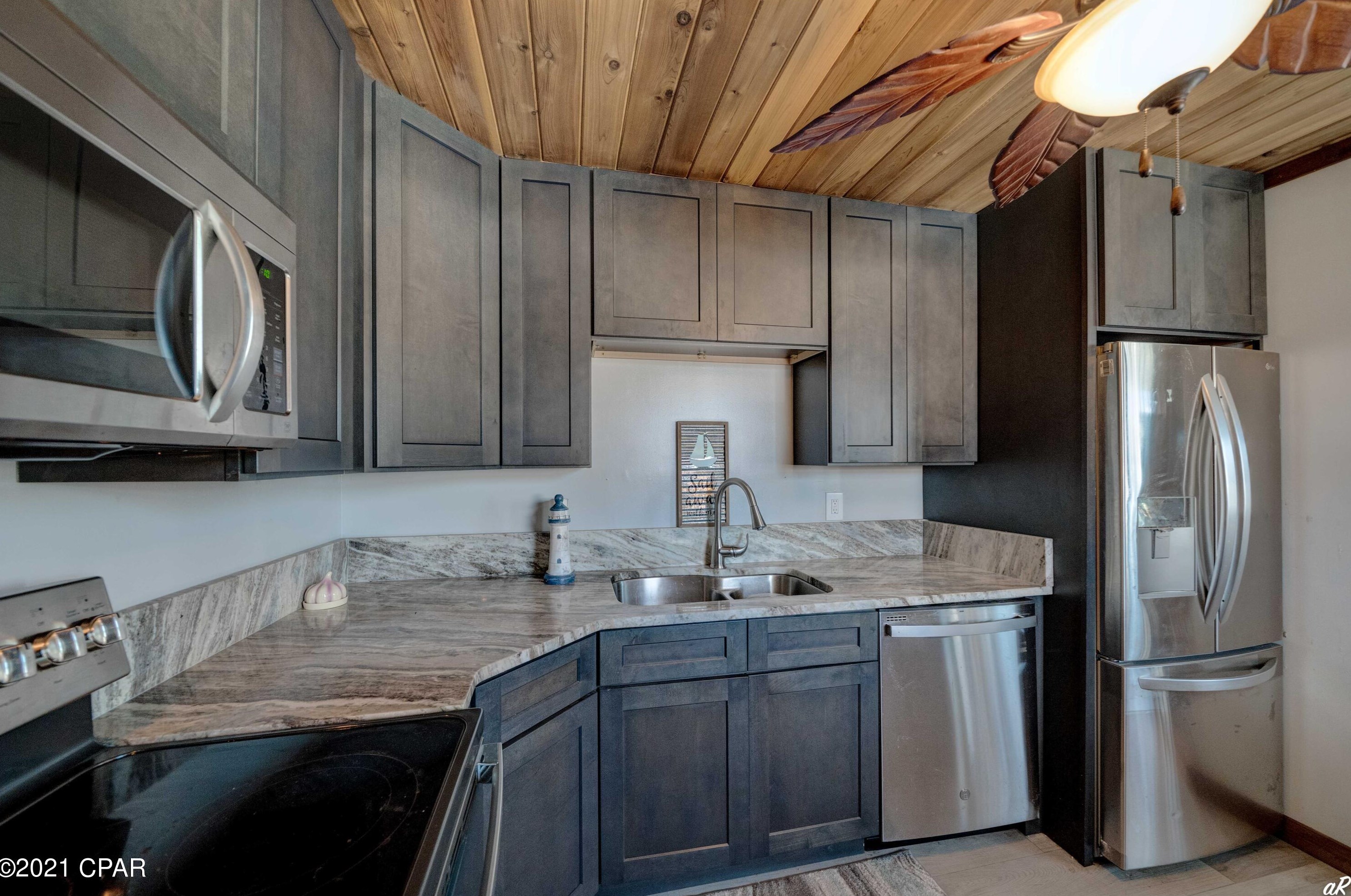 5325 Hilltop Ave, Panama City FL 32408-6612 exterior