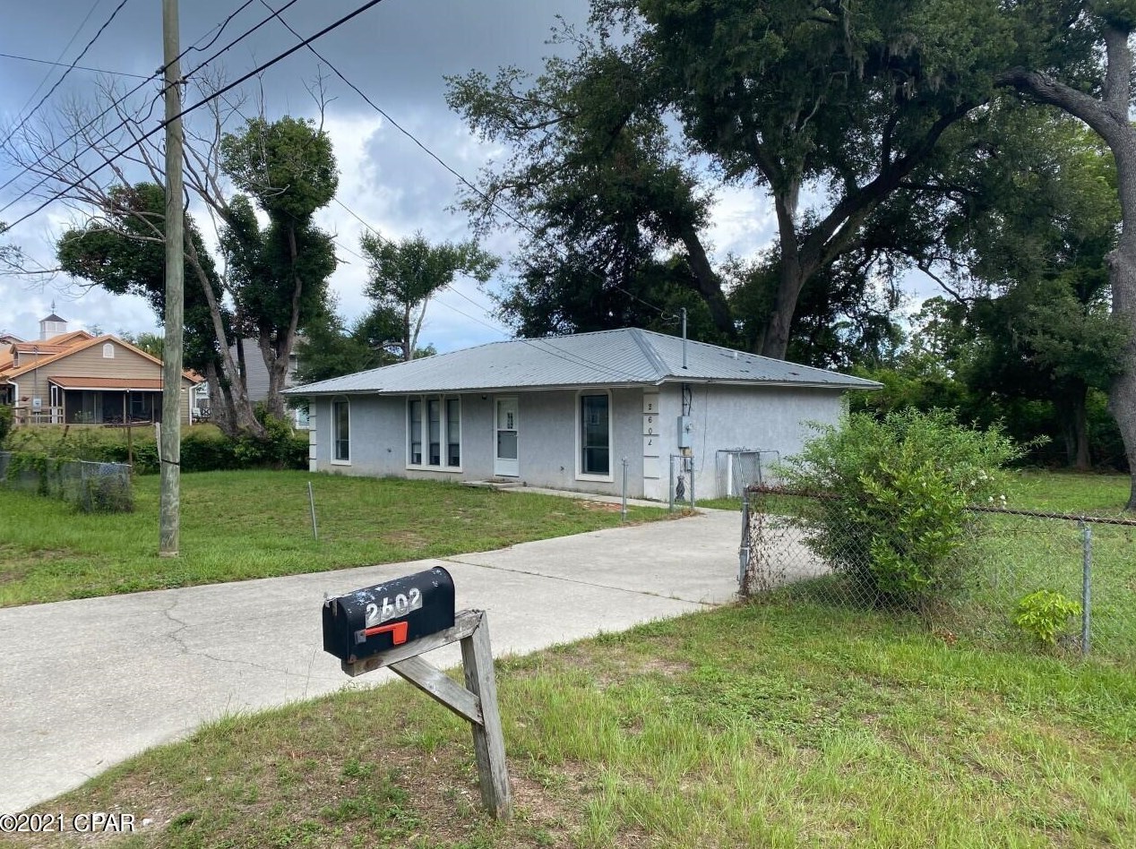 2602 12th St, Panama City FL  32401-1612 exterior