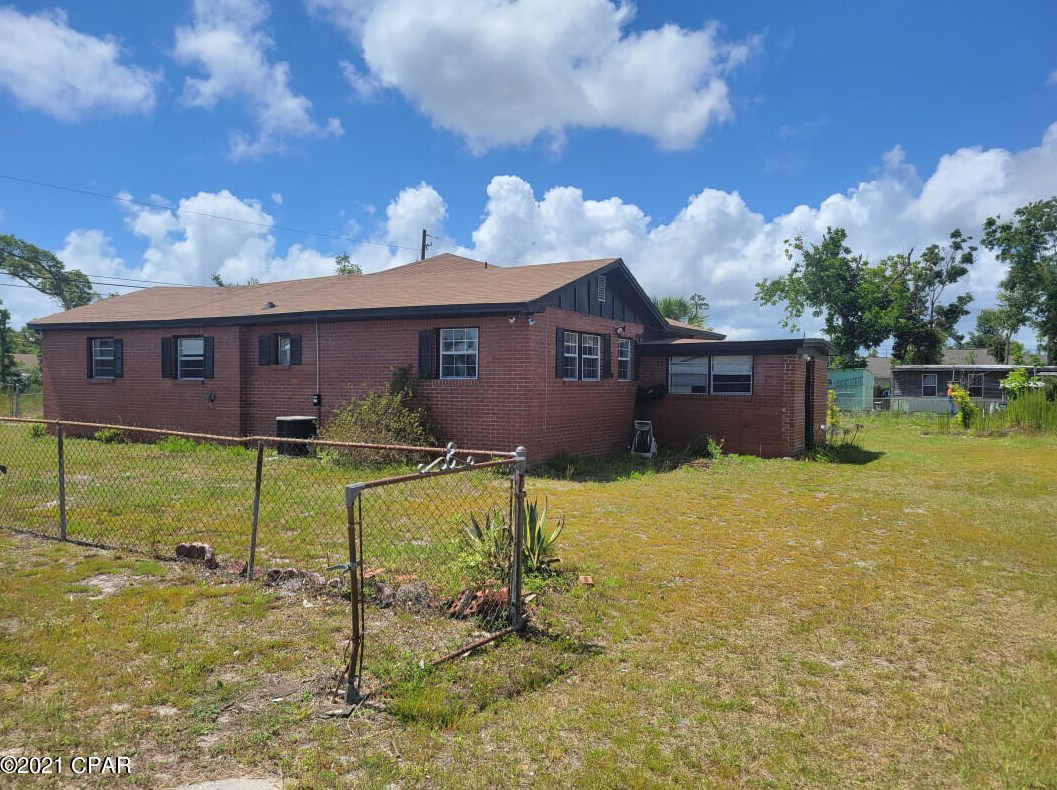 802 College Ave, Panama City FL  32401-4642 exterior