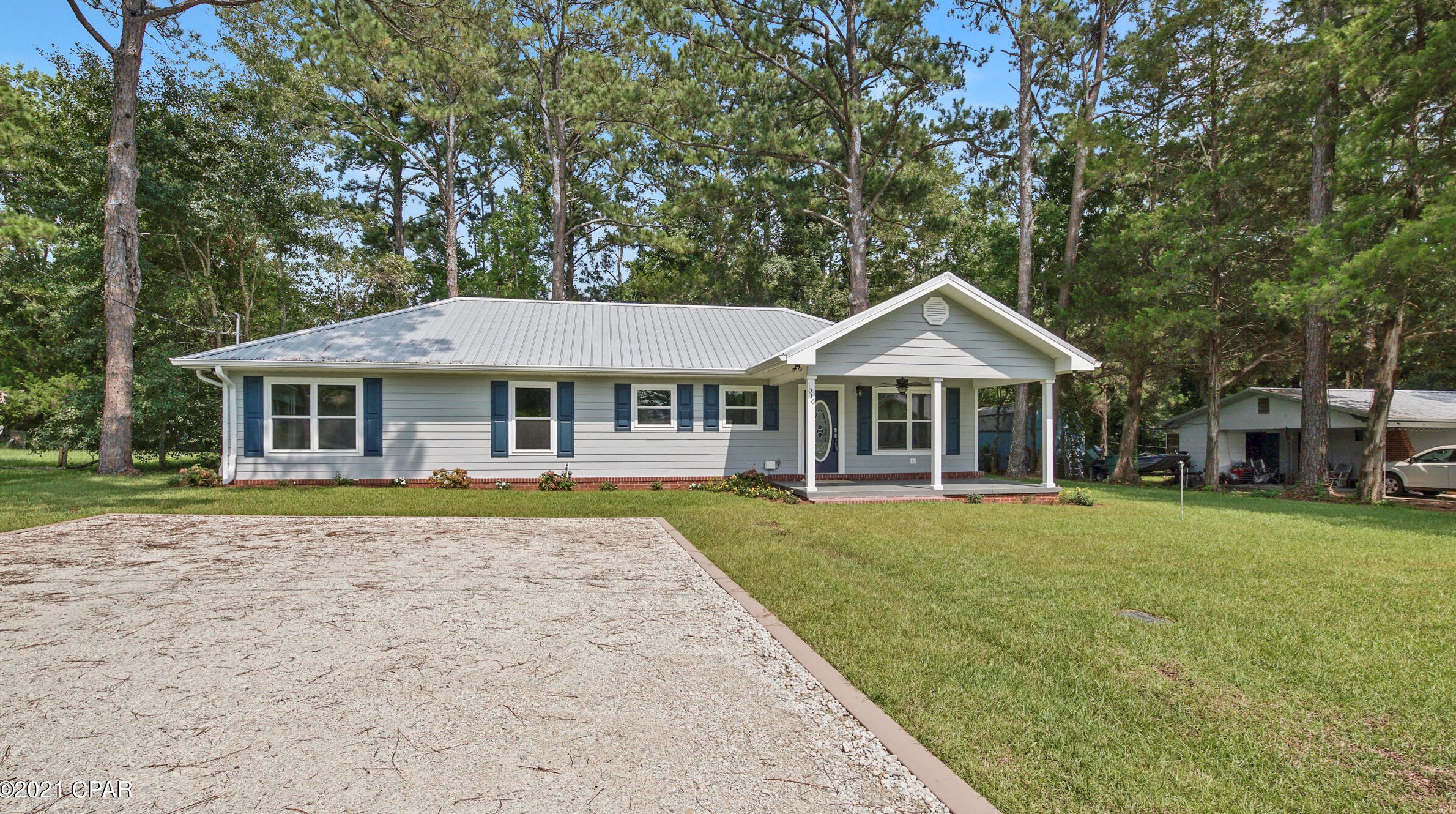 1016 Scenic Hill Circle Dr, Bonifay FL  32425-3025 exterior