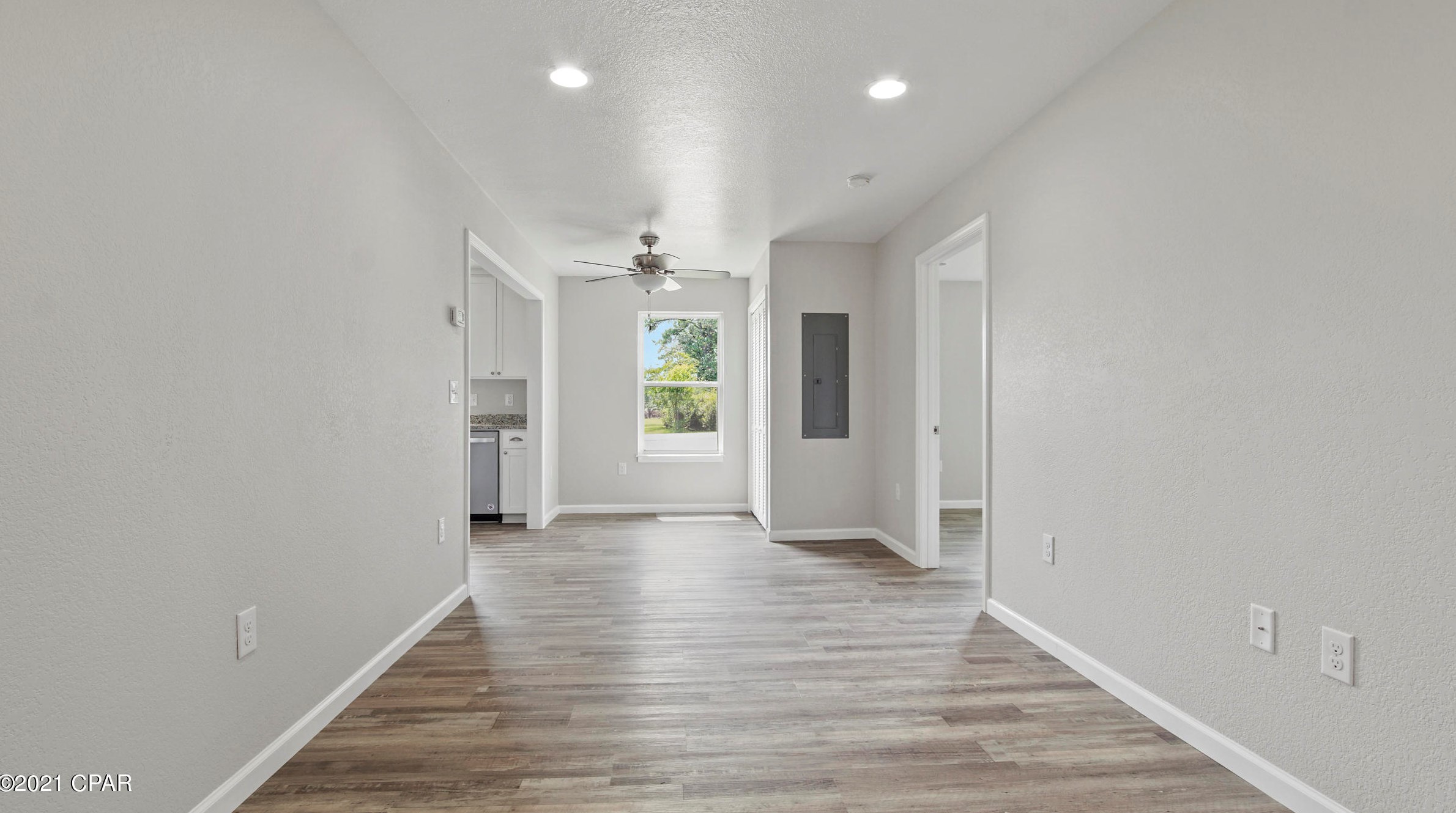 1016 Scenic Hill Circle Dr, Bonifay FL  32425-3025 exterior