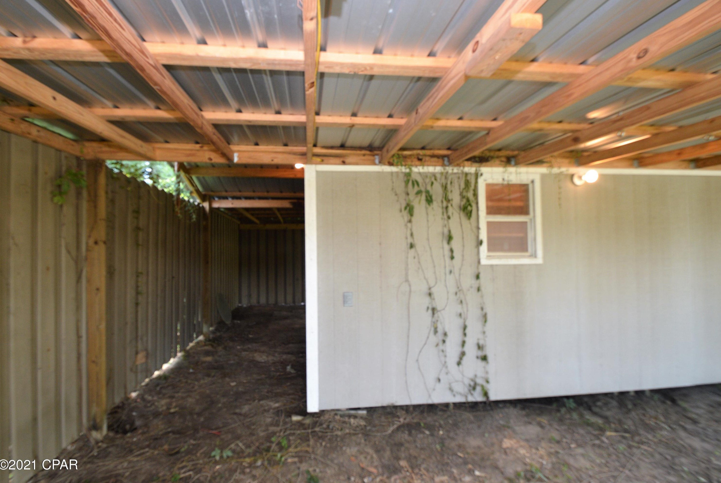 1105 State St, Bonifay FL  32425-1402 exterior