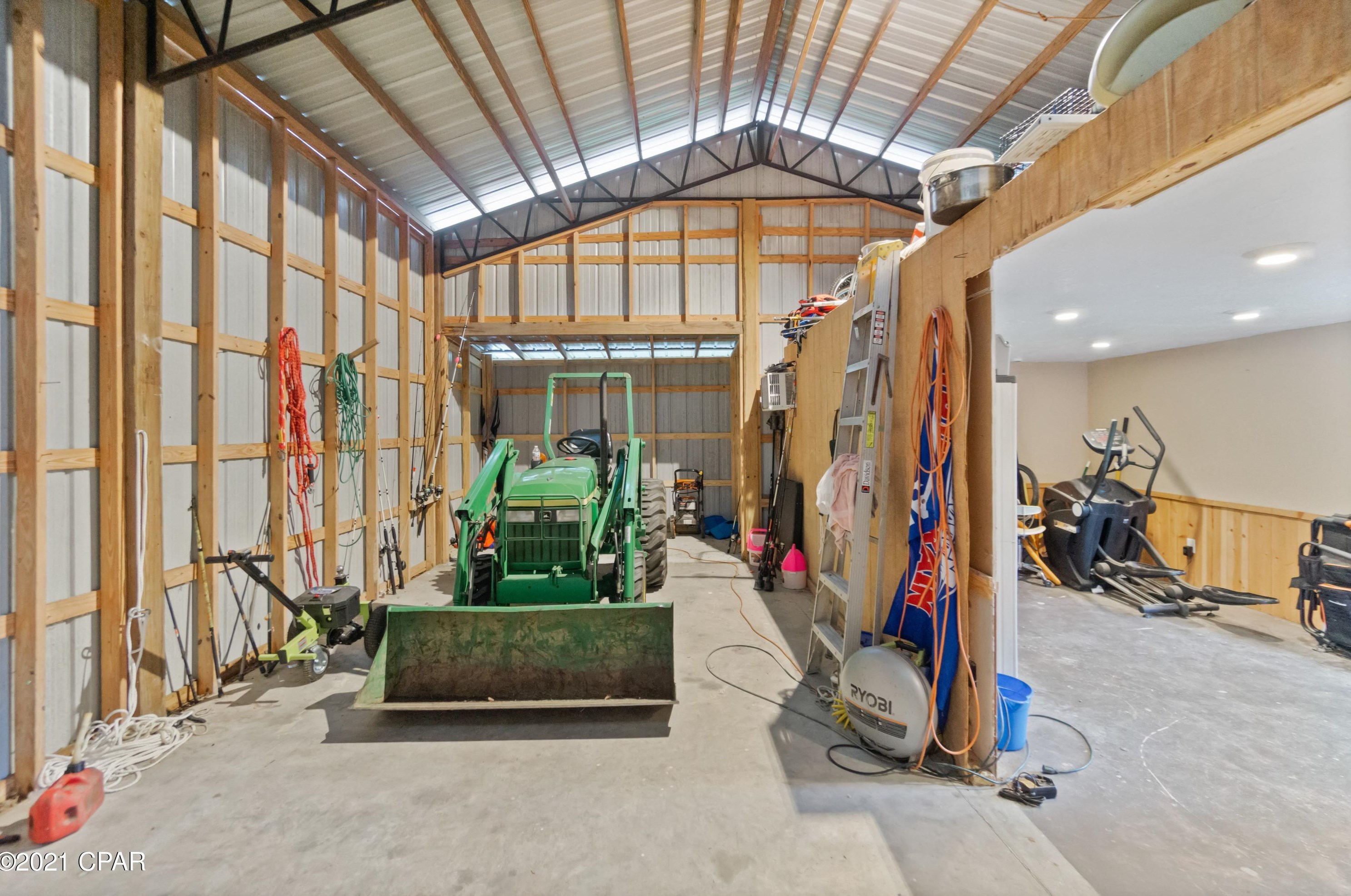 2977 Sand Path Rd, Bonifay FL  32425-7433 exterior