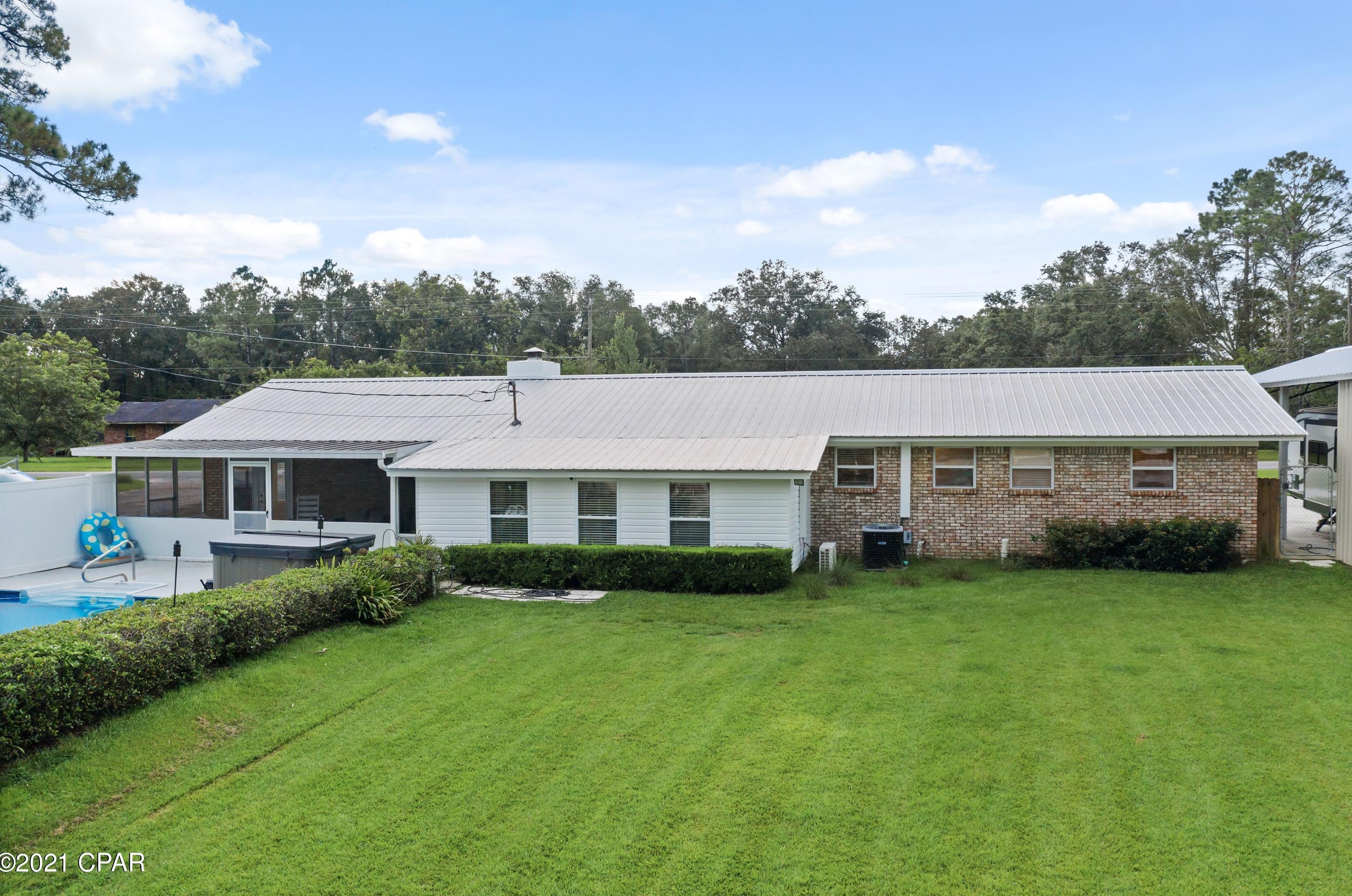 2977 Sand Path Rd, Bonifay FL  32425-7433 exterior