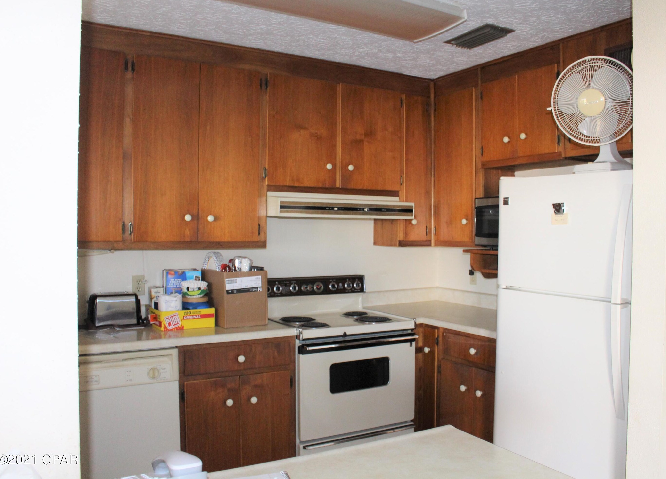 3709 Shoreline Cir, Panama City FL  32405-1213 exterior