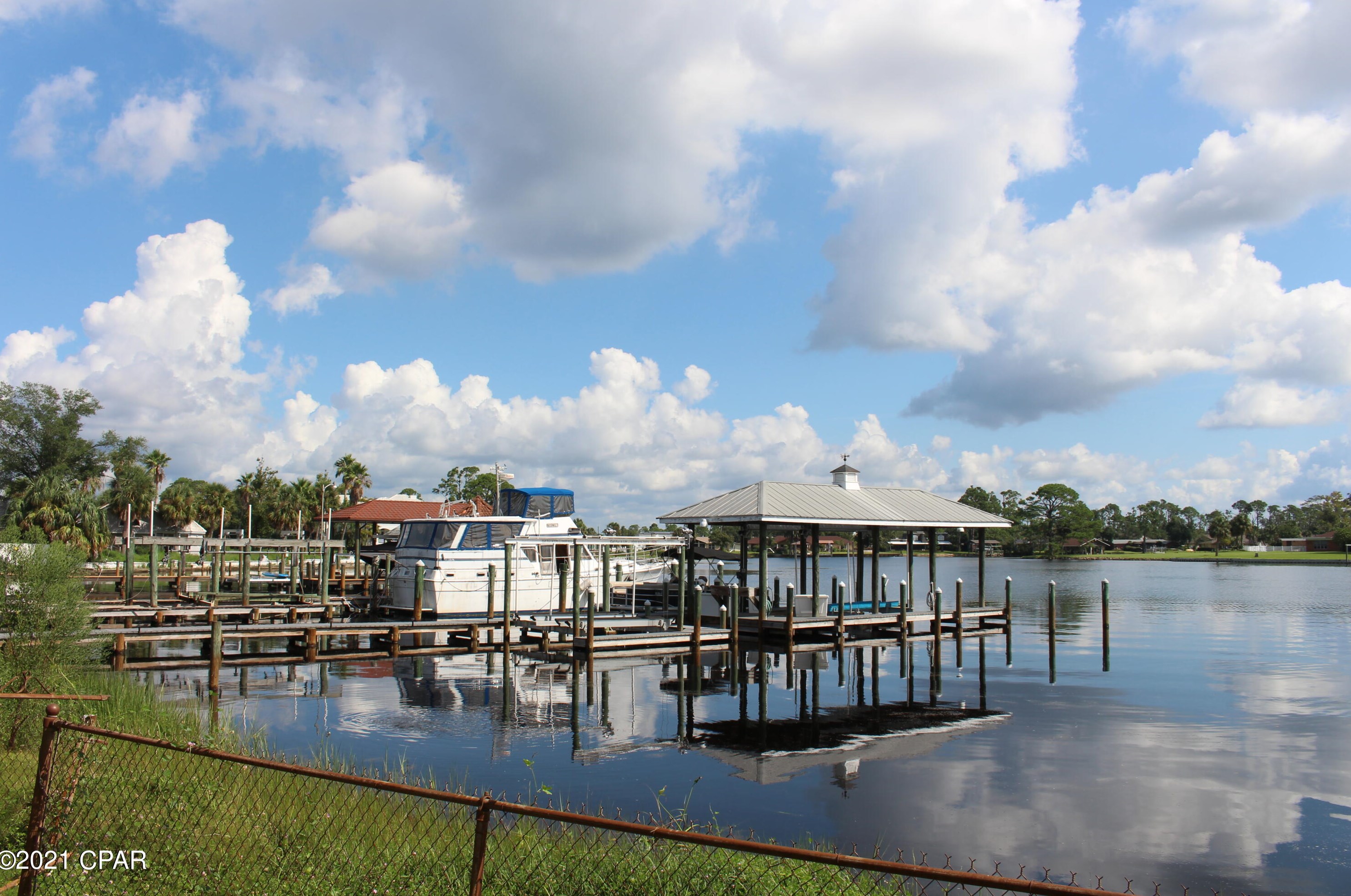 3709 Shoreline Cir, Panama City FL  32405-1213 exterior