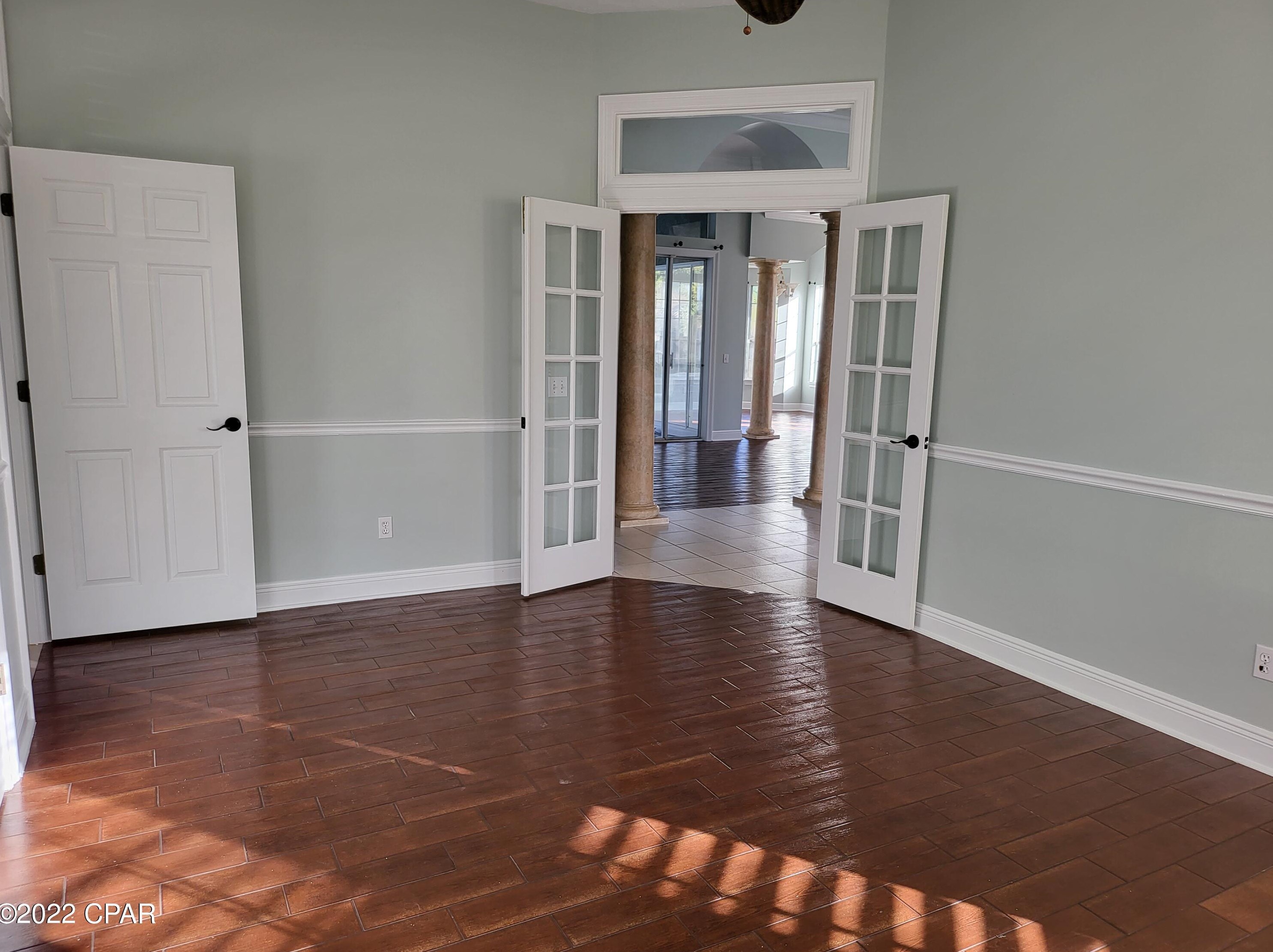 111 Grove Isle Blvd, Panama City FL  32408-5246 exterior