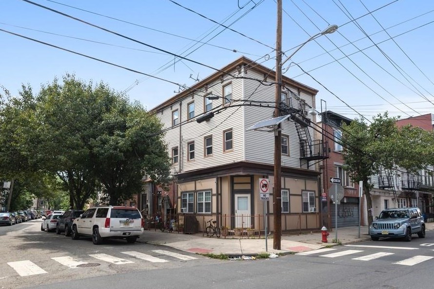 119 Brunswick St, Jersey City NJ 07302-2309 exterior