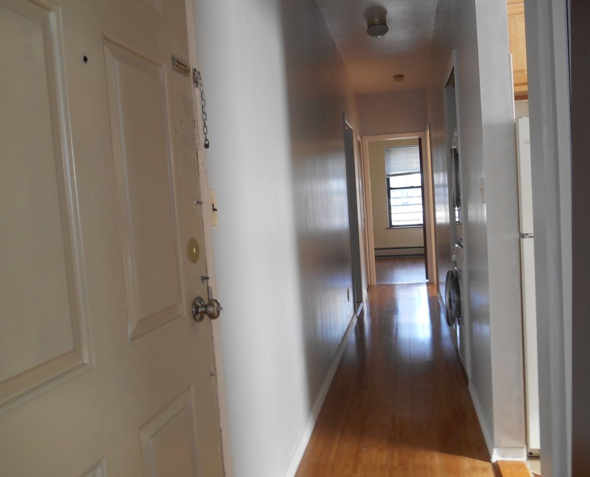 354 Grove St, Jersey City NJ  07302-2950 exterior