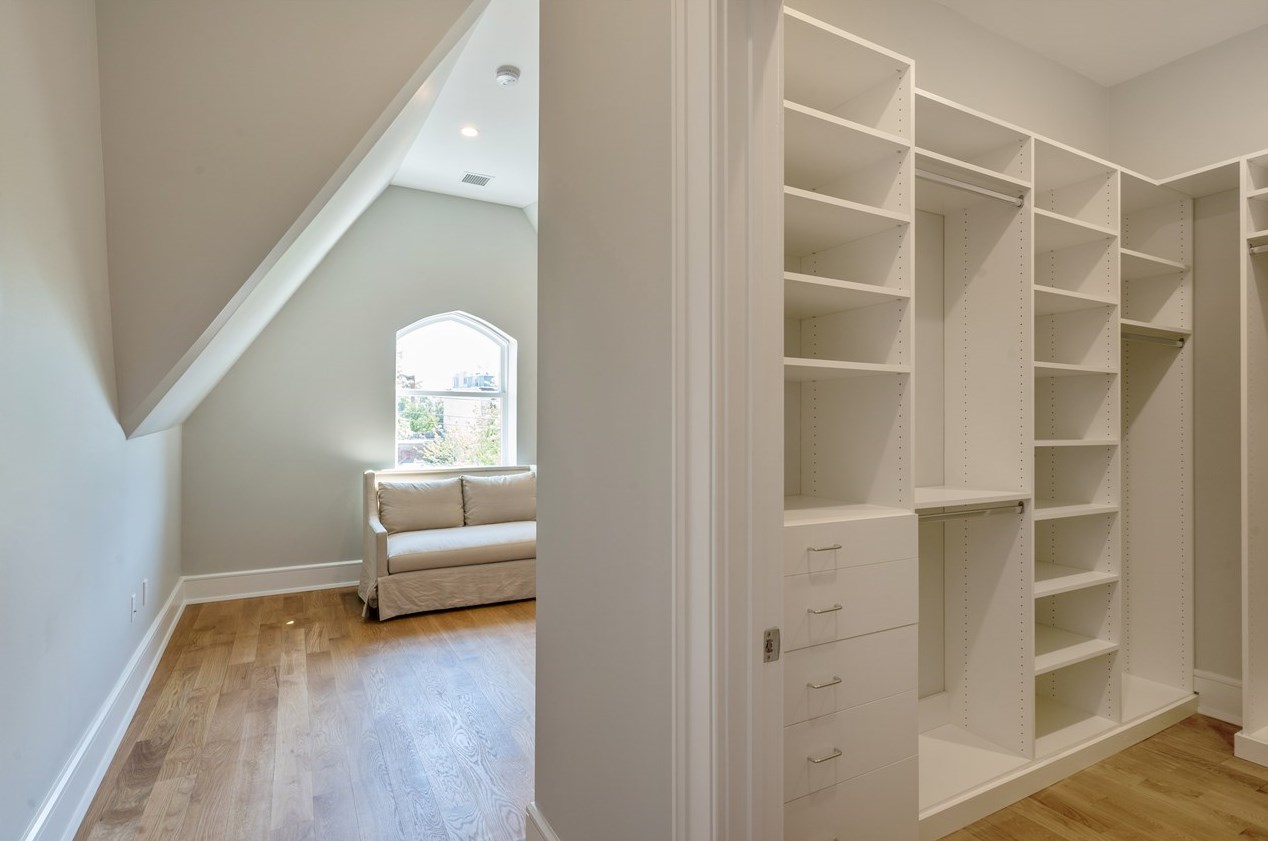 162 Mercer St, Jersey City NJ  07306-2401 exterior