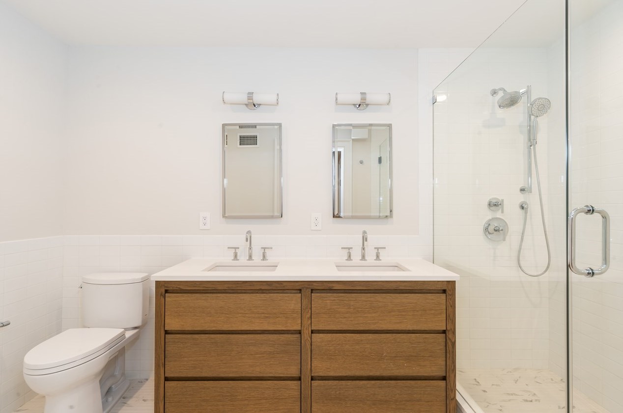 162 Mercer St, Jersey City NJ  07306-2401 exterior