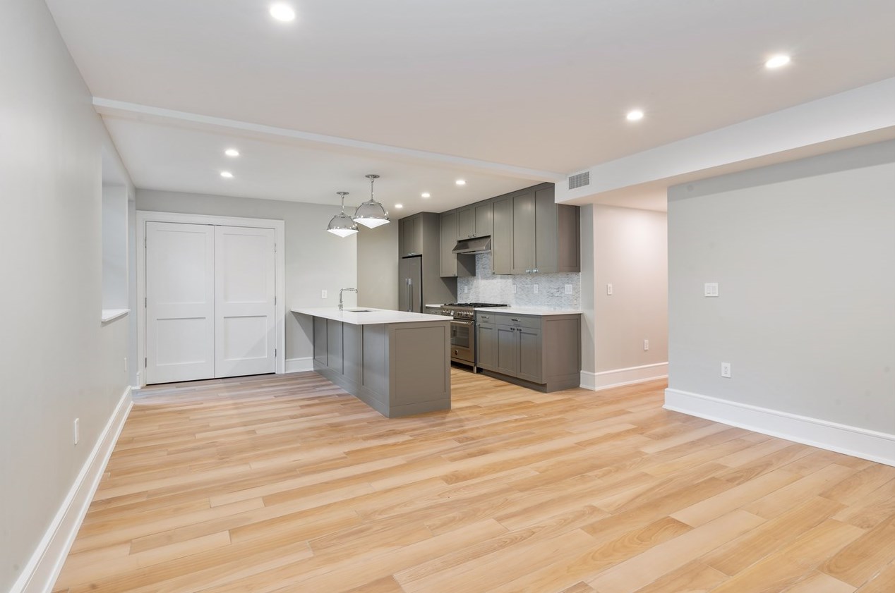 162 Mercer St, Jersey City NJ  07306-2401 exterior