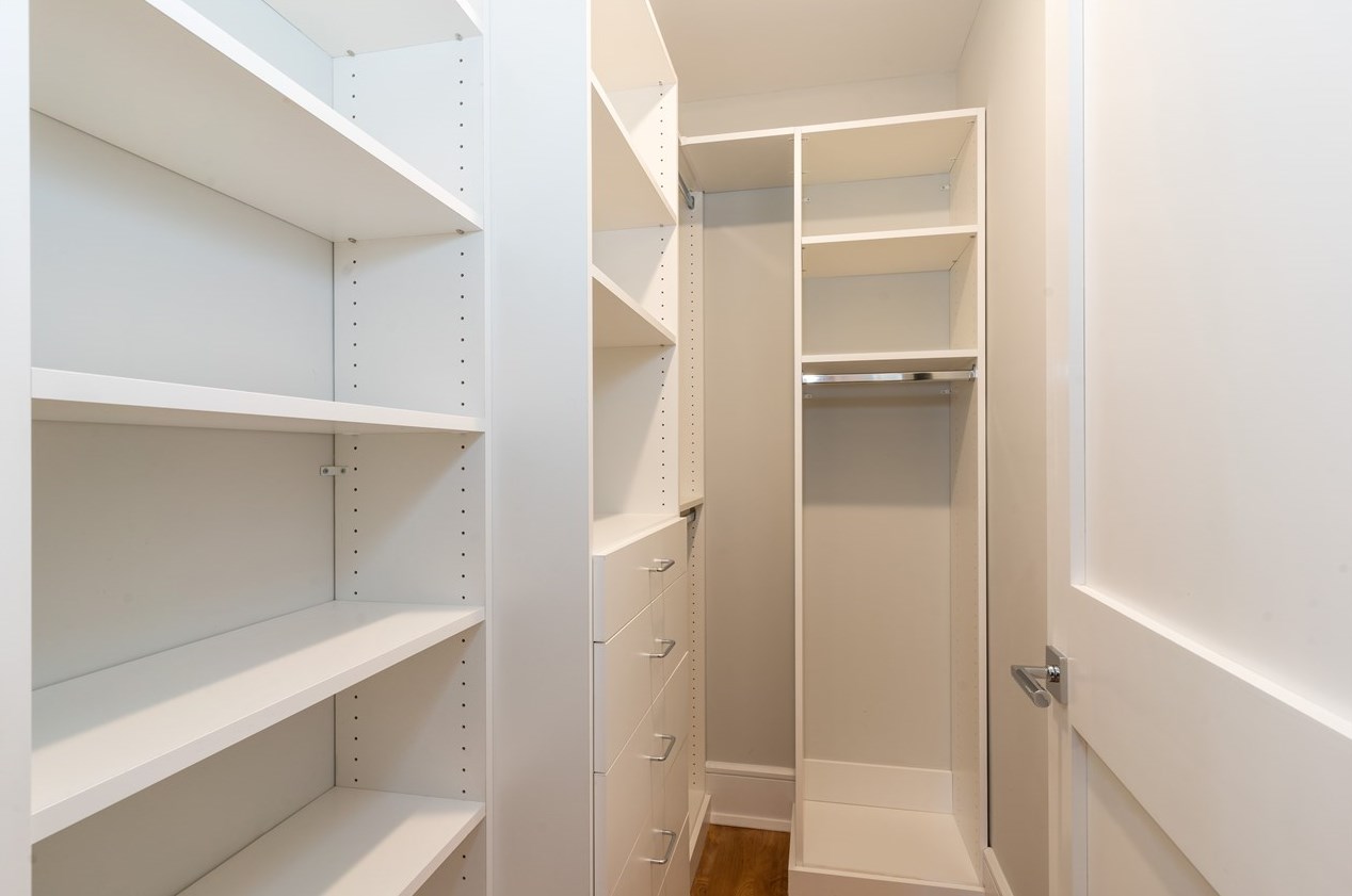 162 Mercer St, Jersey City NJ  07306-2401 exterior