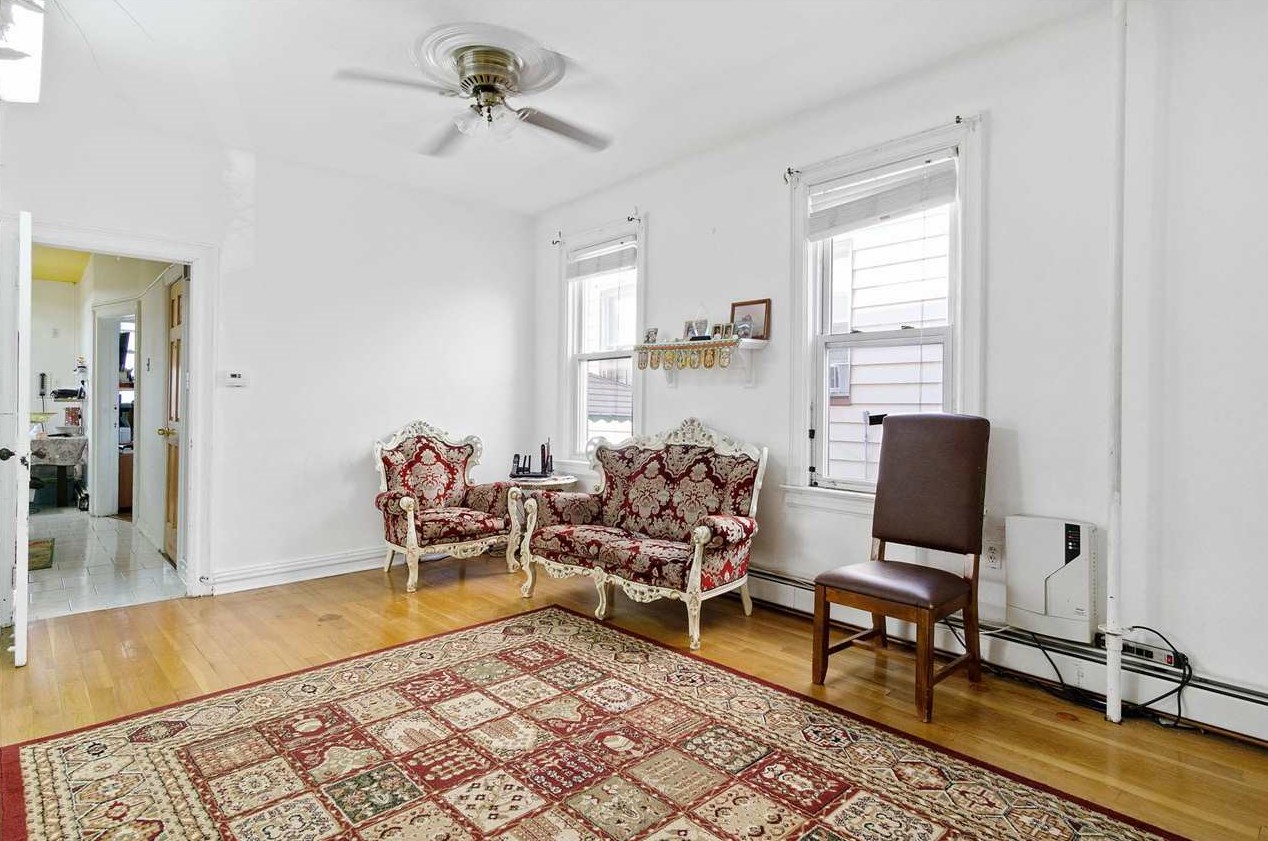 281 Liberty Ave, Jersey City NJ 07307-4417 exterior