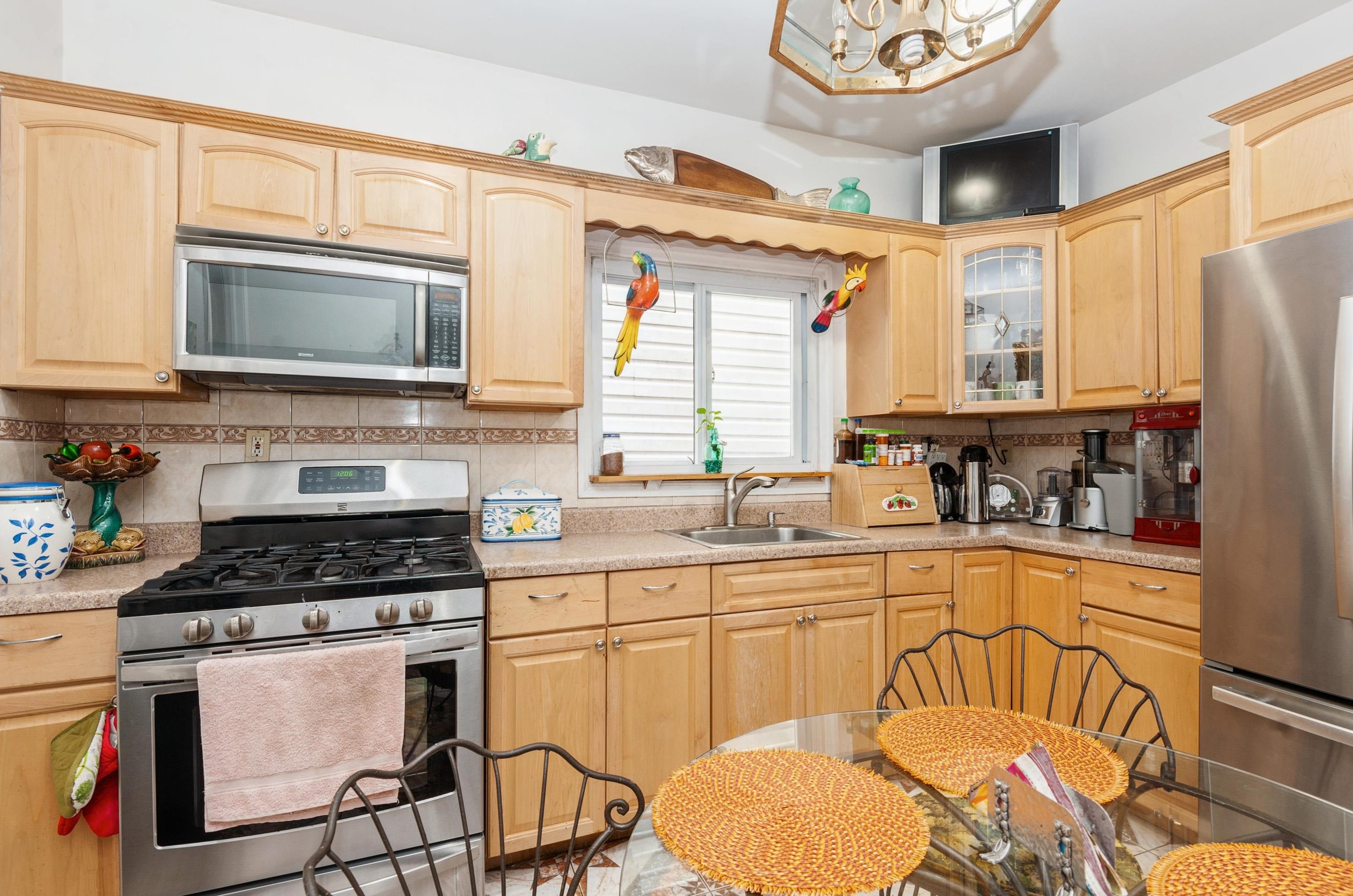 200 Columbia Ave, Jersey City NJ 07307-4019 exterior