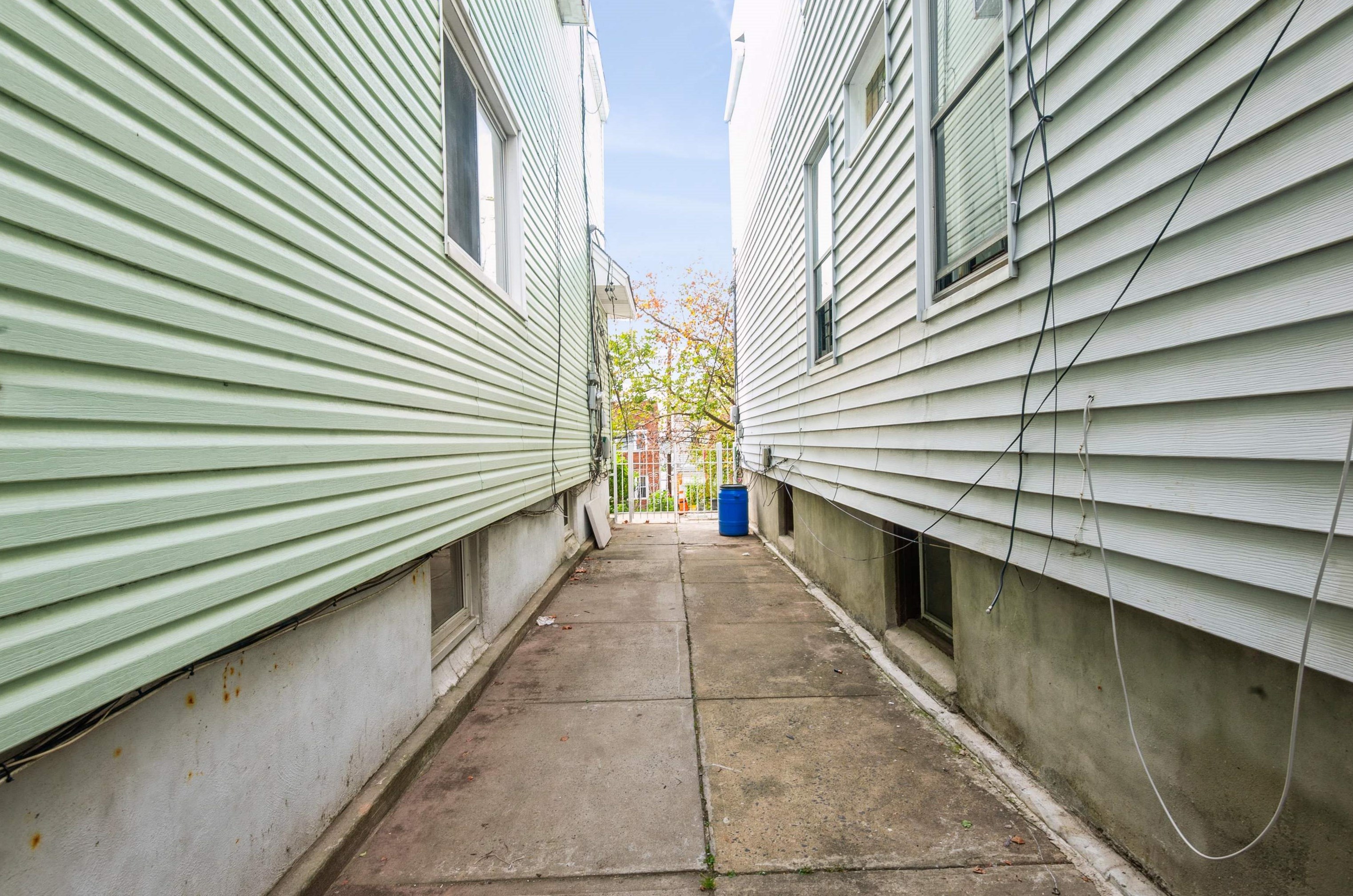 200 Columbia Ave, Jersey City NJ 07307-4019 exterior