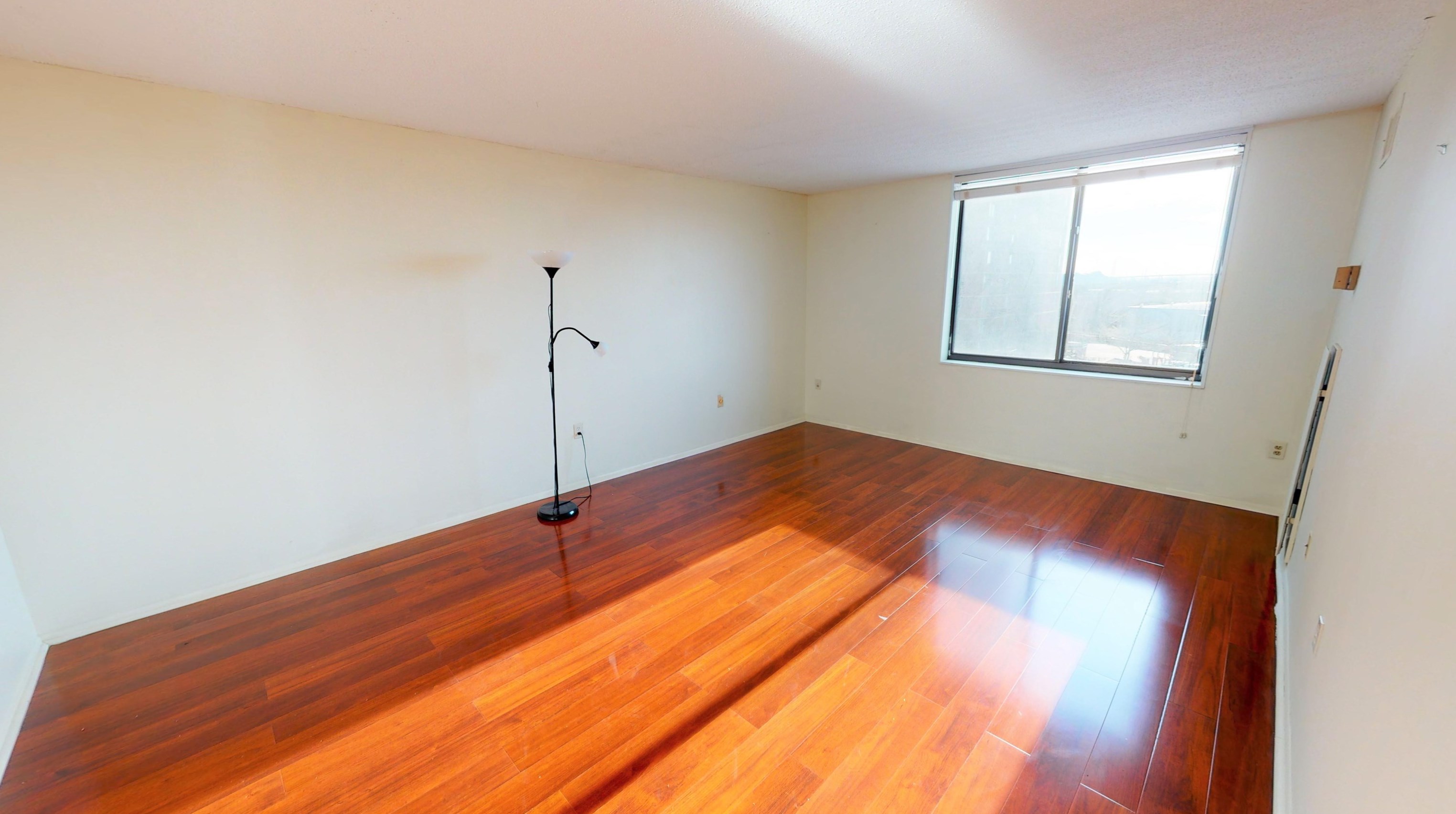 426 Harmon Cove Tower, Secaucus NJ  07094-1731 exterior