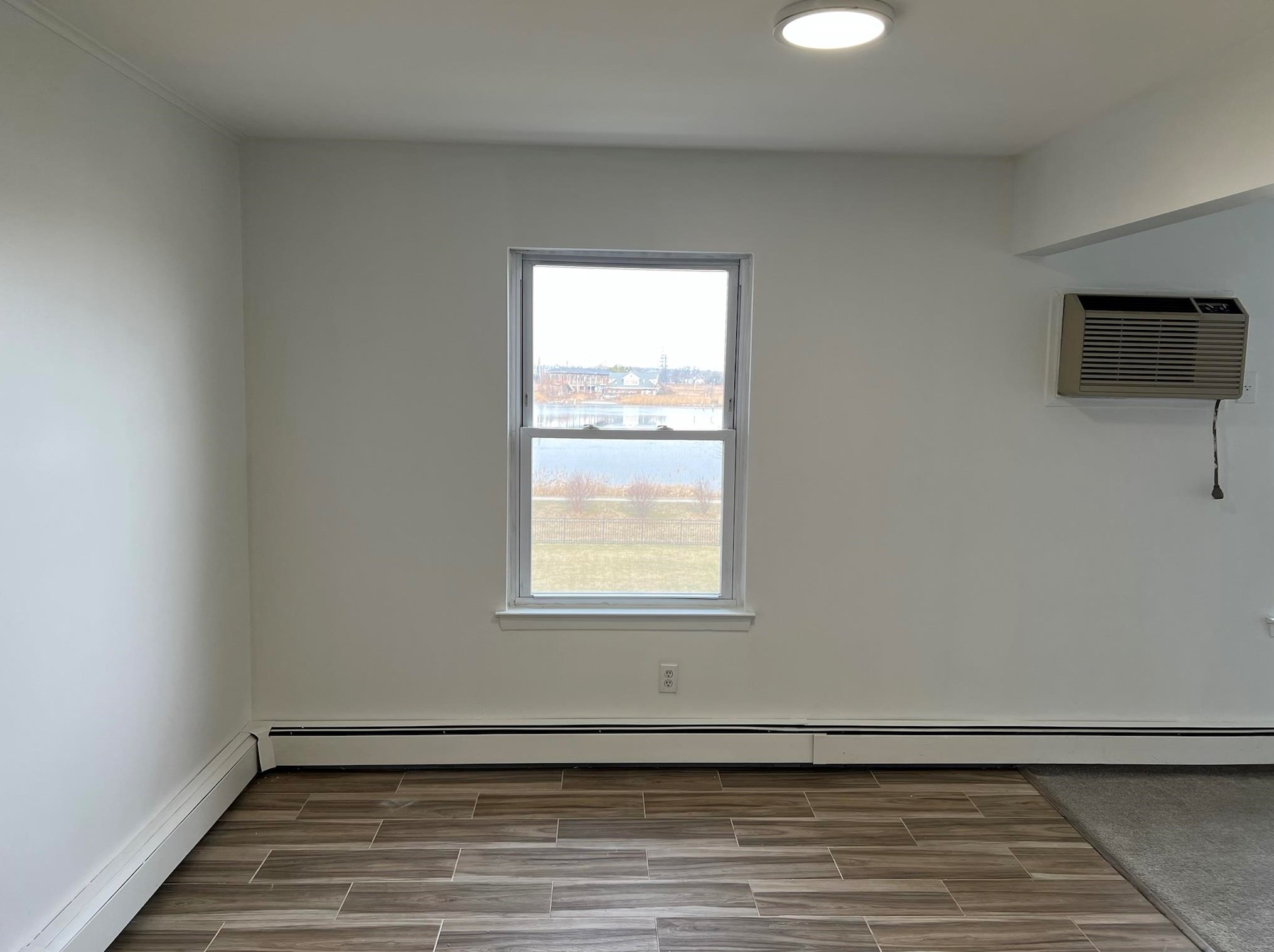 83 Riverview Ct, Secaucus NJ  07094-4059 exterior