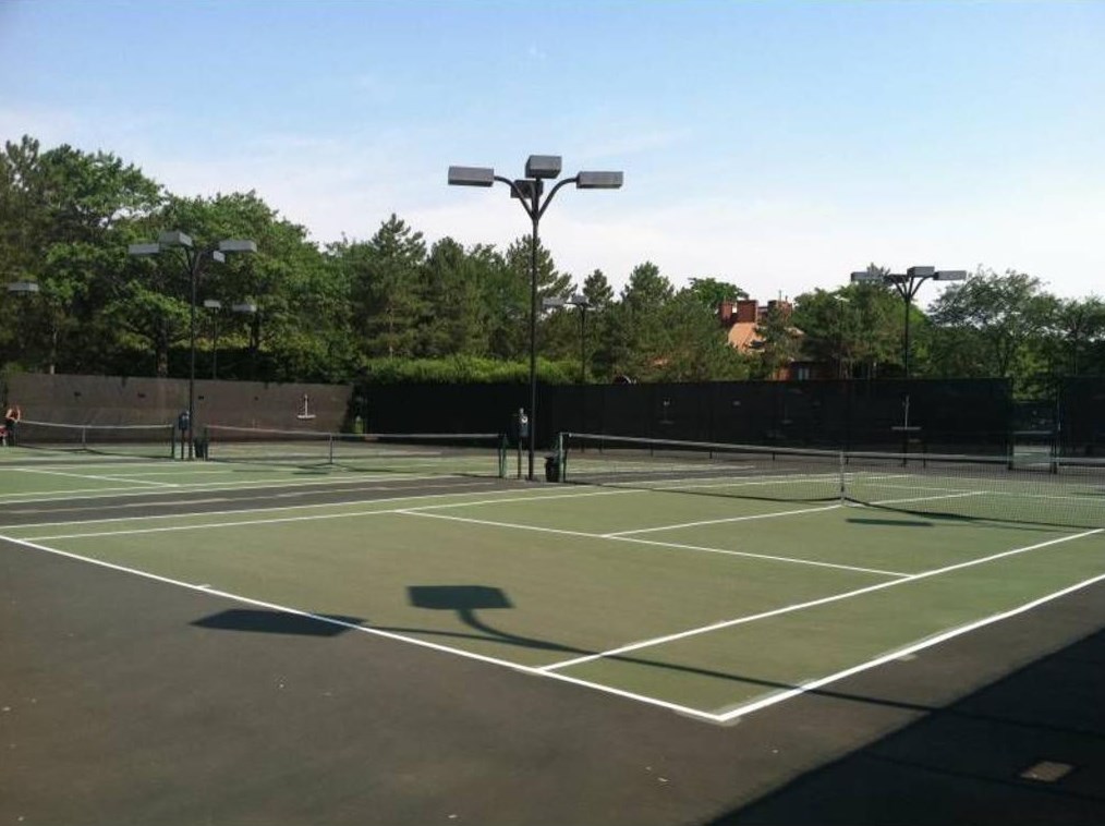 363 Sandcastle Ky, Secaucus NJ 07094-2208 exterior