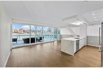 800 Avenue At Port Imperial #918, Weehawken, NJ 07086 - Photo 13