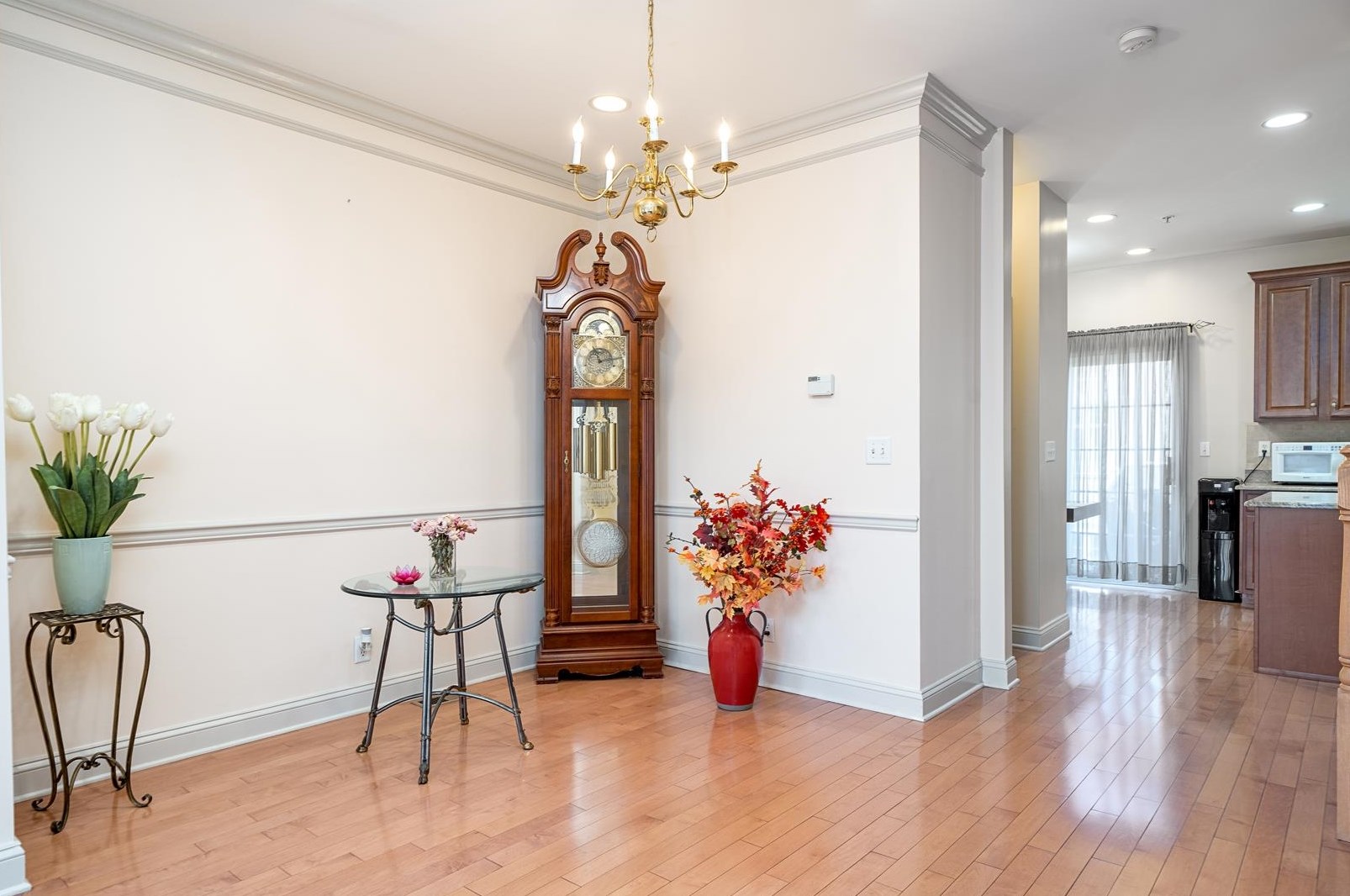 55 Mallard Pl, Secaucus NJ  07094-2942 exterior