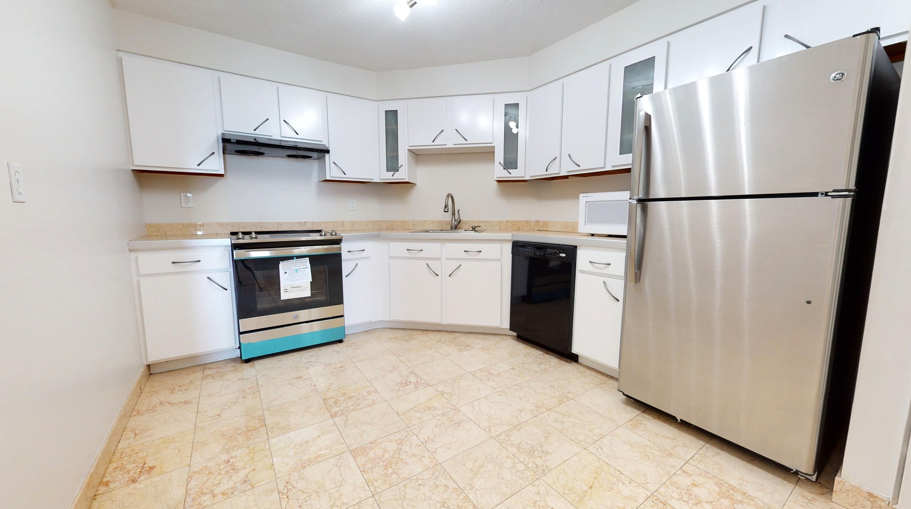 1408 Harmon Cove Tower, Secaucus NJ  07094-1701 exterior