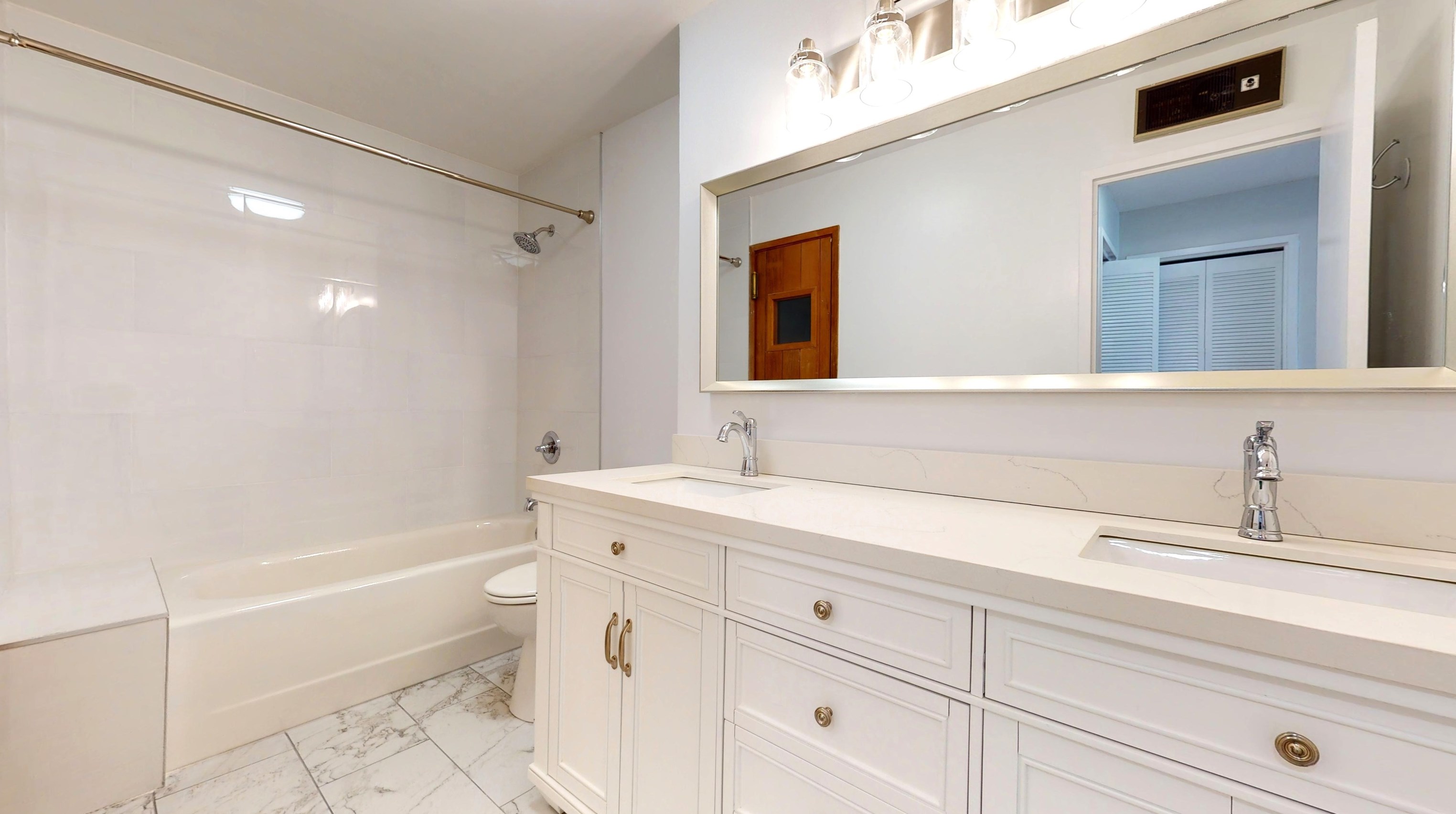 1408 Harmon Cove Tower, Secaucus NJ  07094-1701 exterior