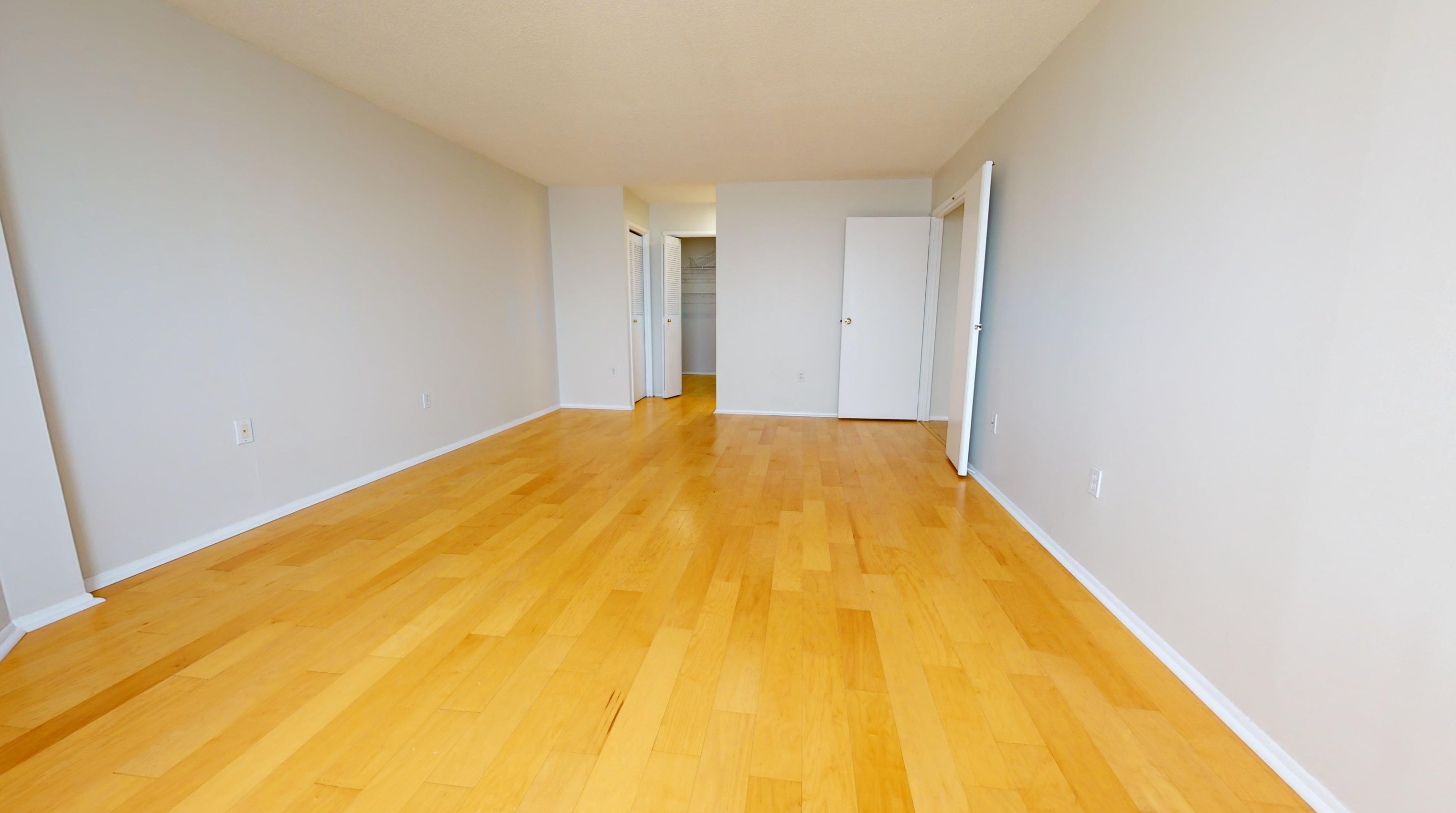 1408 Harmon Cove Tower, Secaucus NJ  07094-1701 exterior