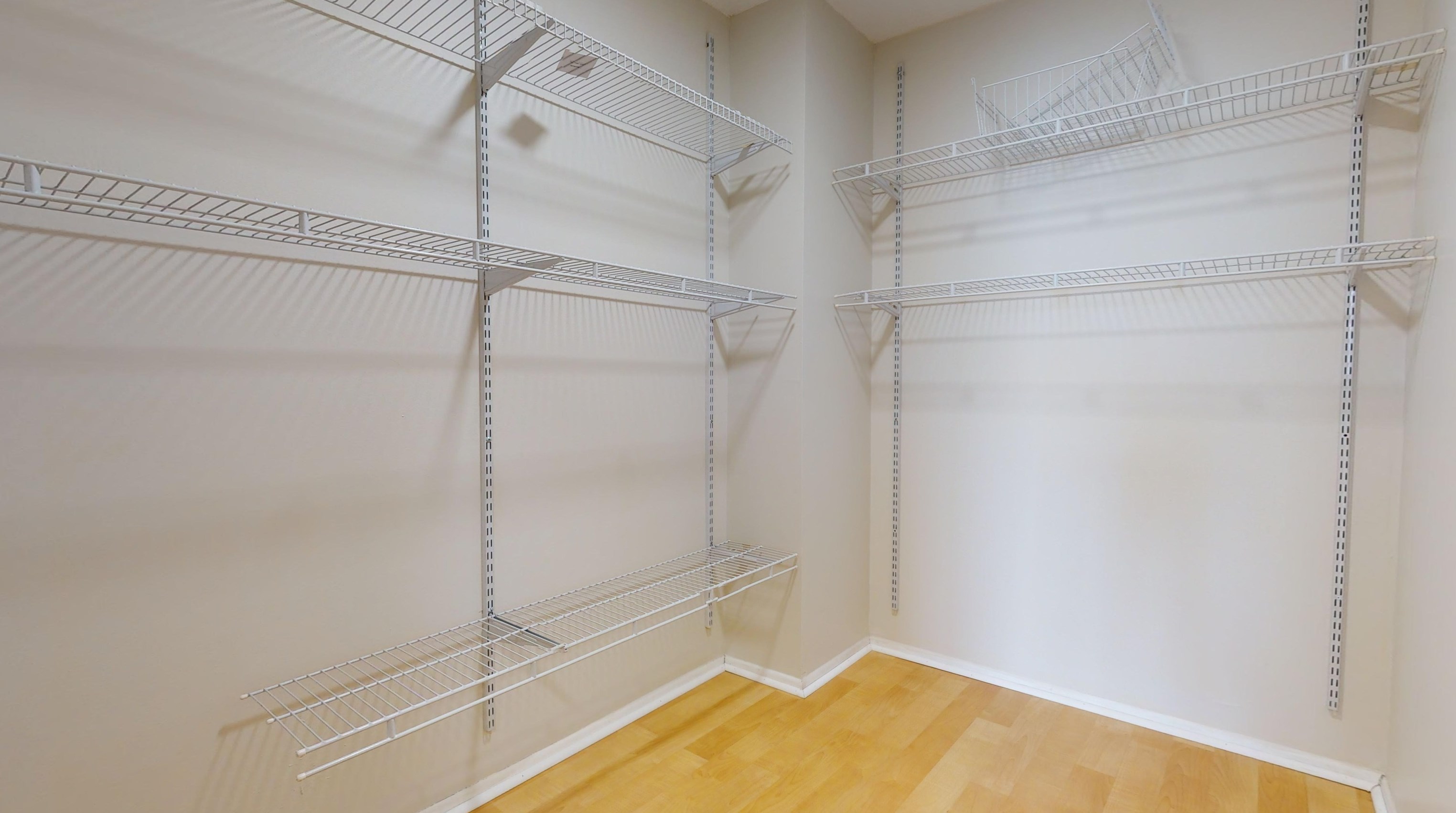 1408 Harmon Cove Tower, Secaucus NJ  07094-1701 exterior