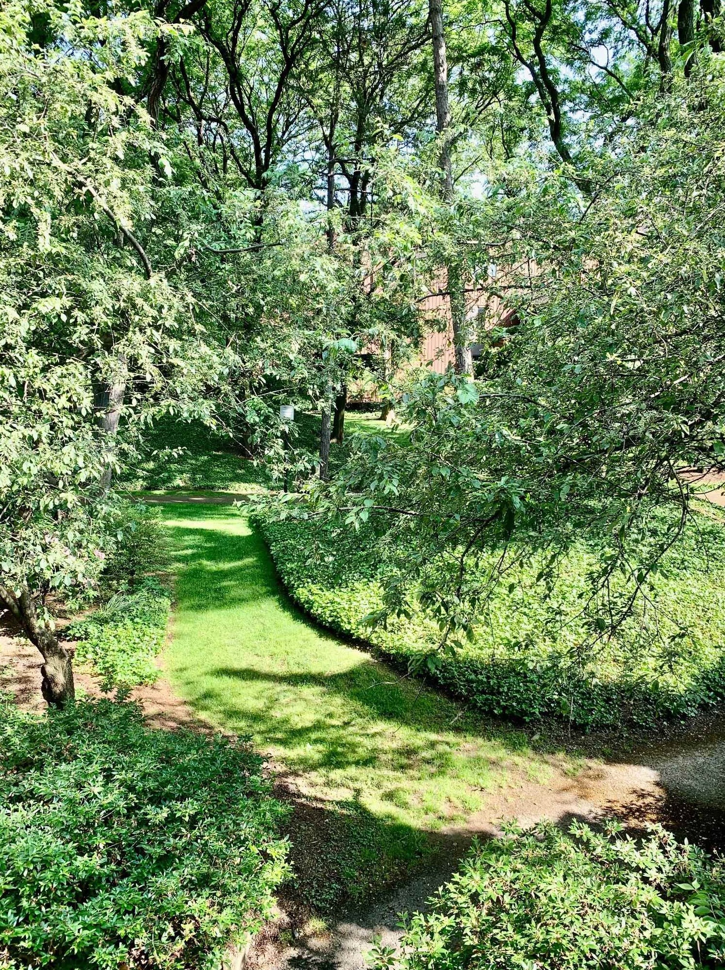 422 Egret Ln, Secaucus NJ  07094-2219 exterior