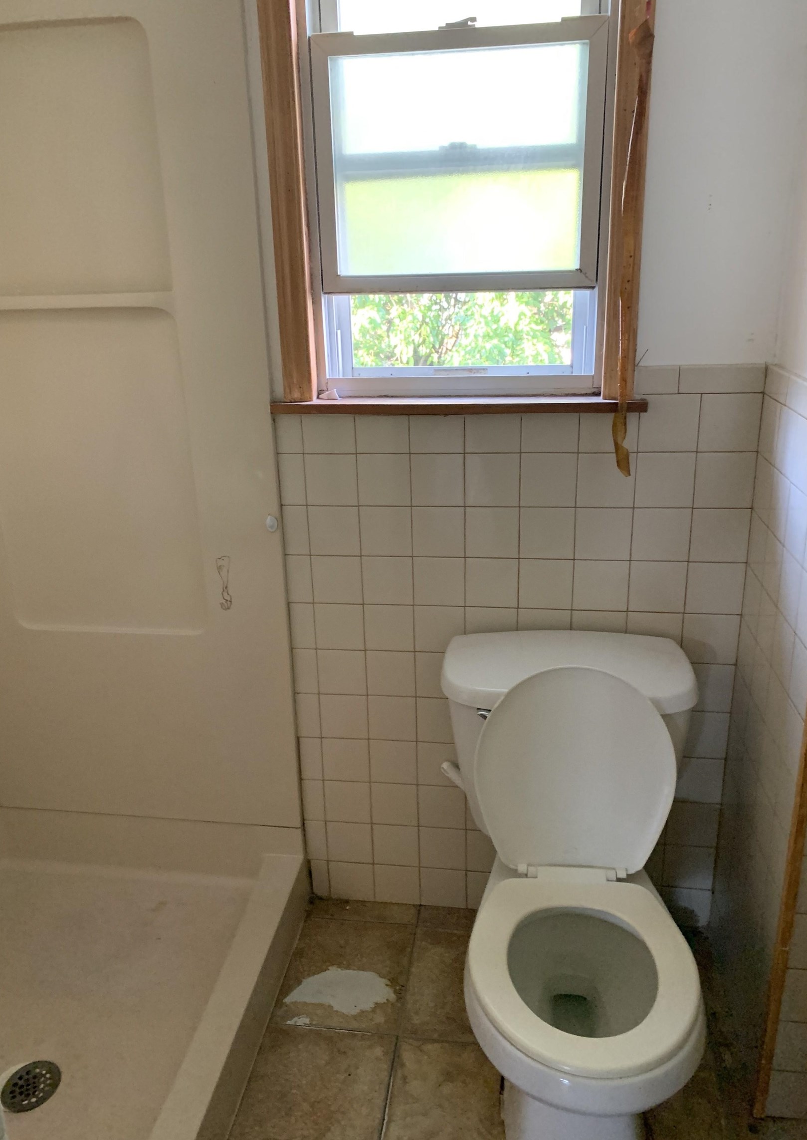 216 Custer Ave, Jersey City NJ 07305-1705 exterior