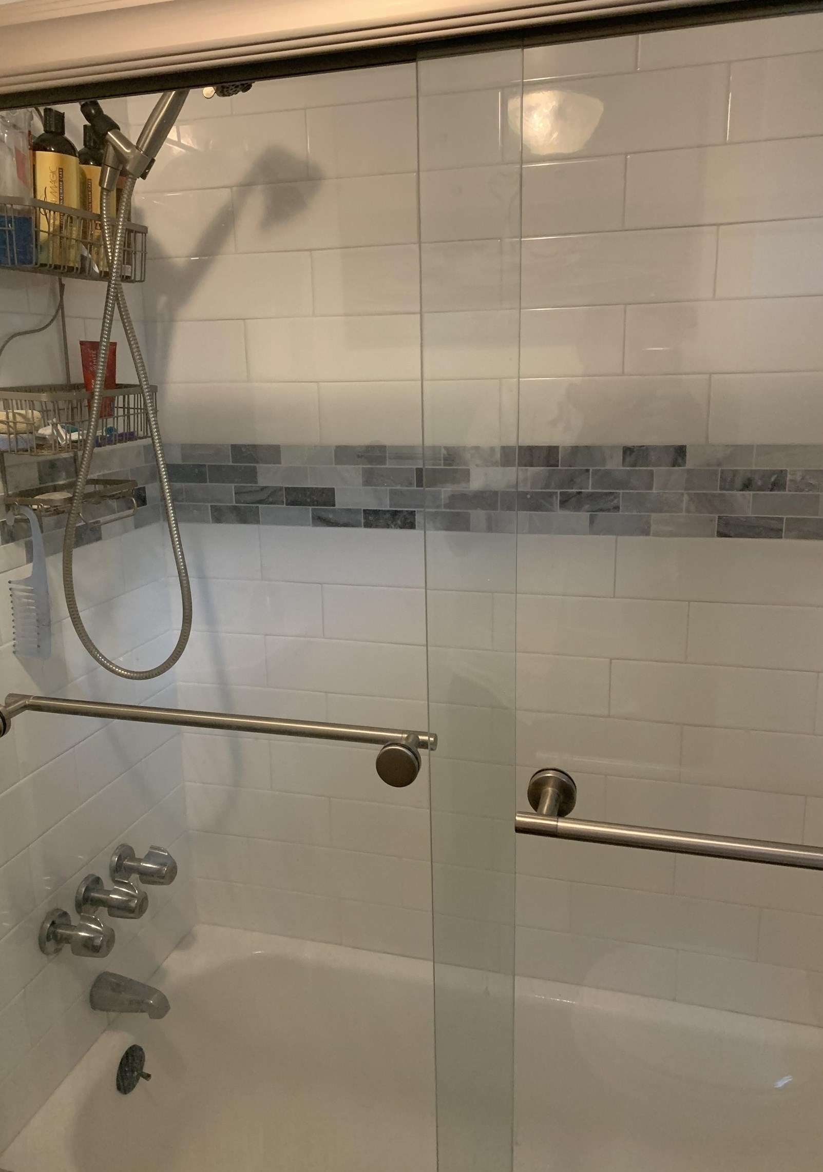 216 Custer Ave, Jersey City NJ 07305-1705 exterior