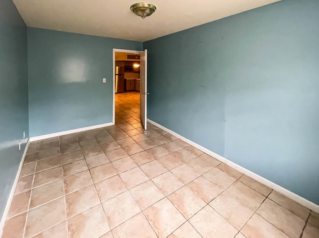 21 Cliff St, Jersey City NJ 07306-3411 exterior