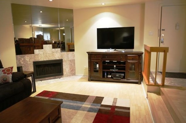 417 Egret Ln, Secaucus NJ  07094-2219 exterior