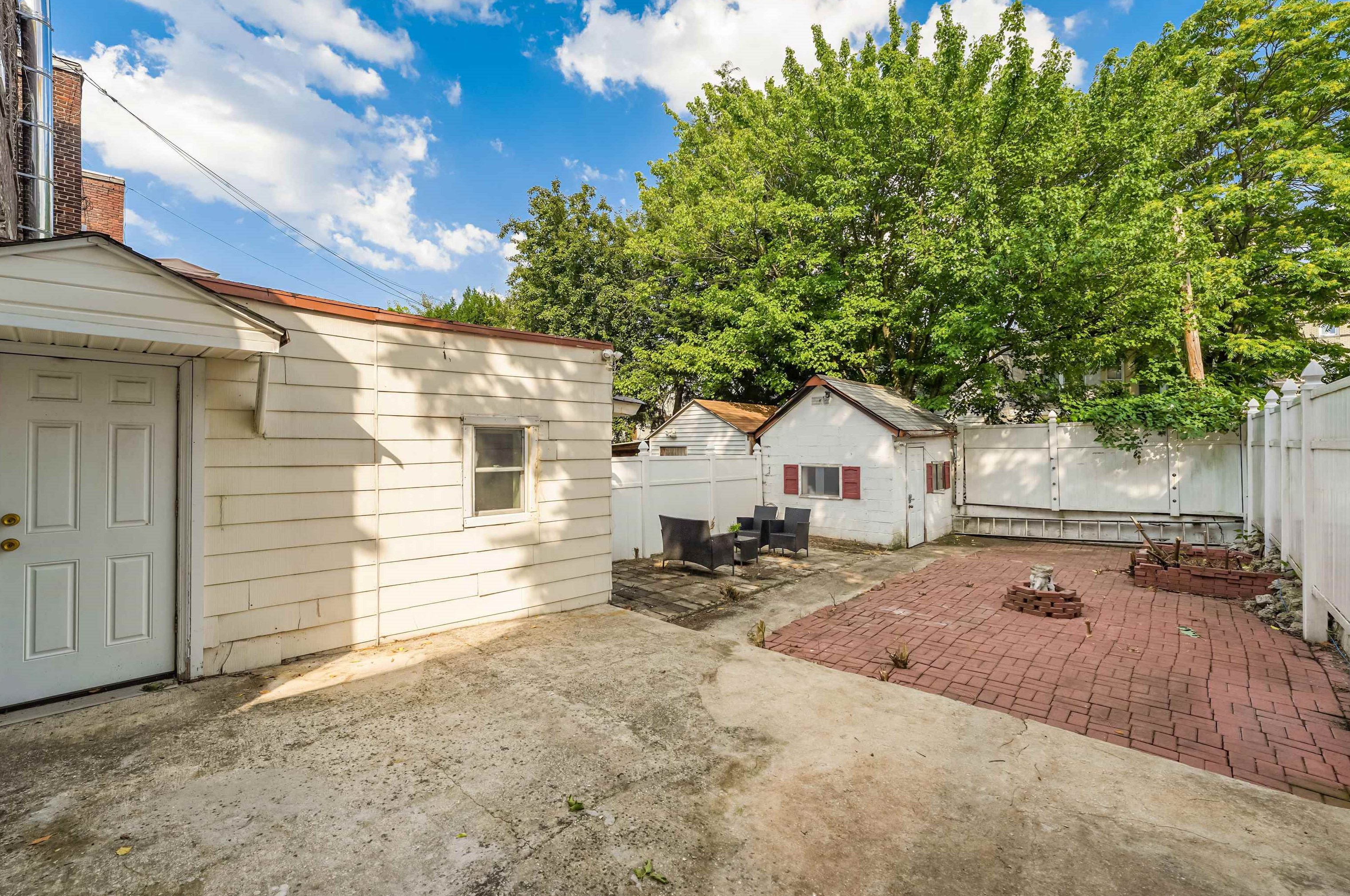 6008 Broadway, West New York NJ  07093-2808 exterior