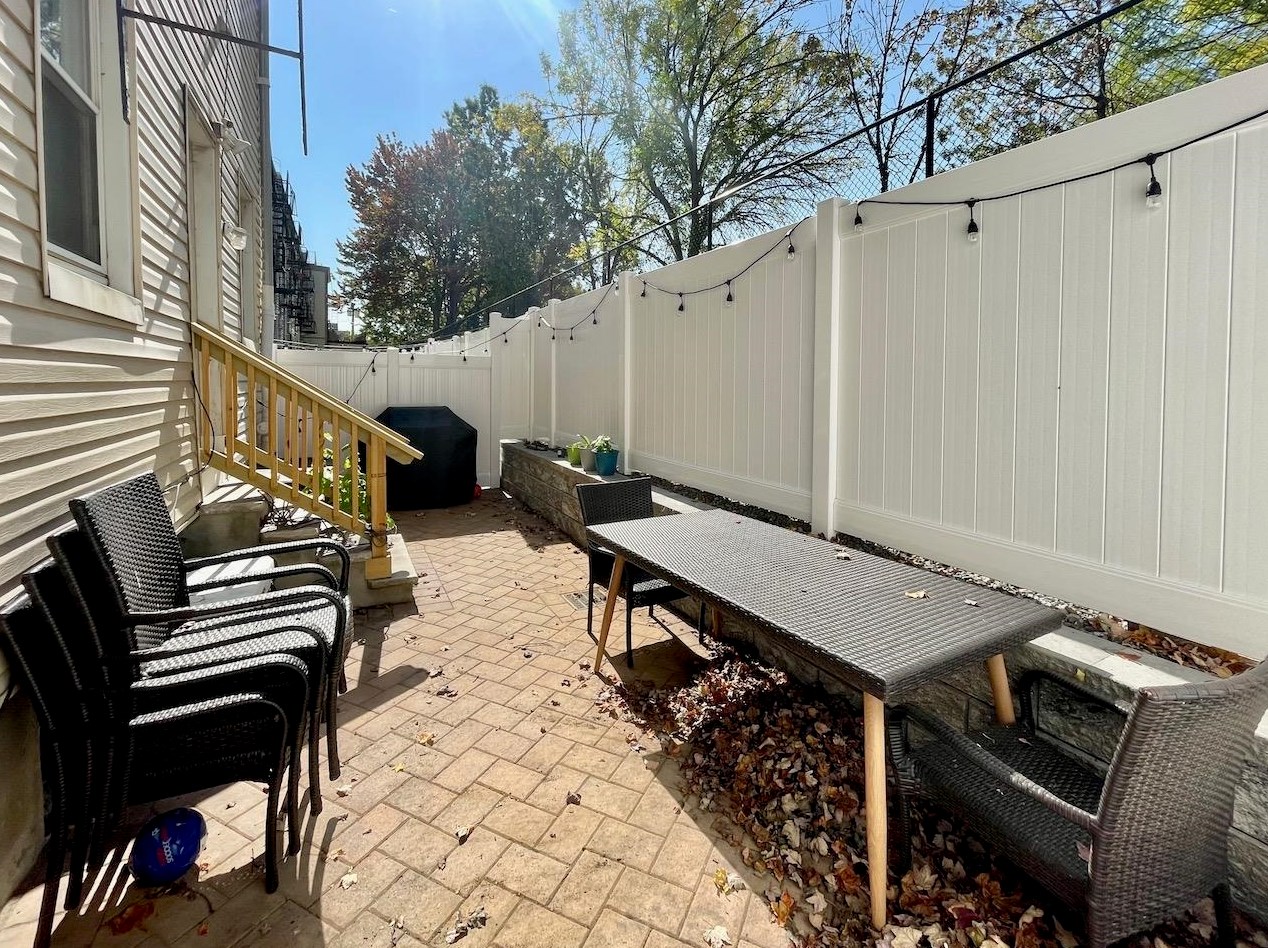 233 Brunswick St, Jersey City NJ  07302-1517 exterior