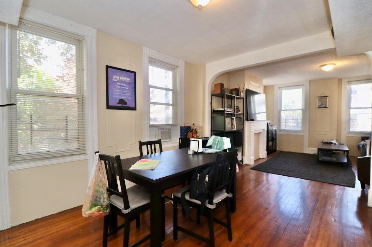 233 Brunswick St, Jersey City NJ  07302-1517 exterior