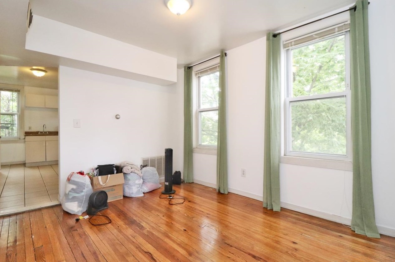 233 Brunswick St, Jersey City NJ  07302-1517 exterior