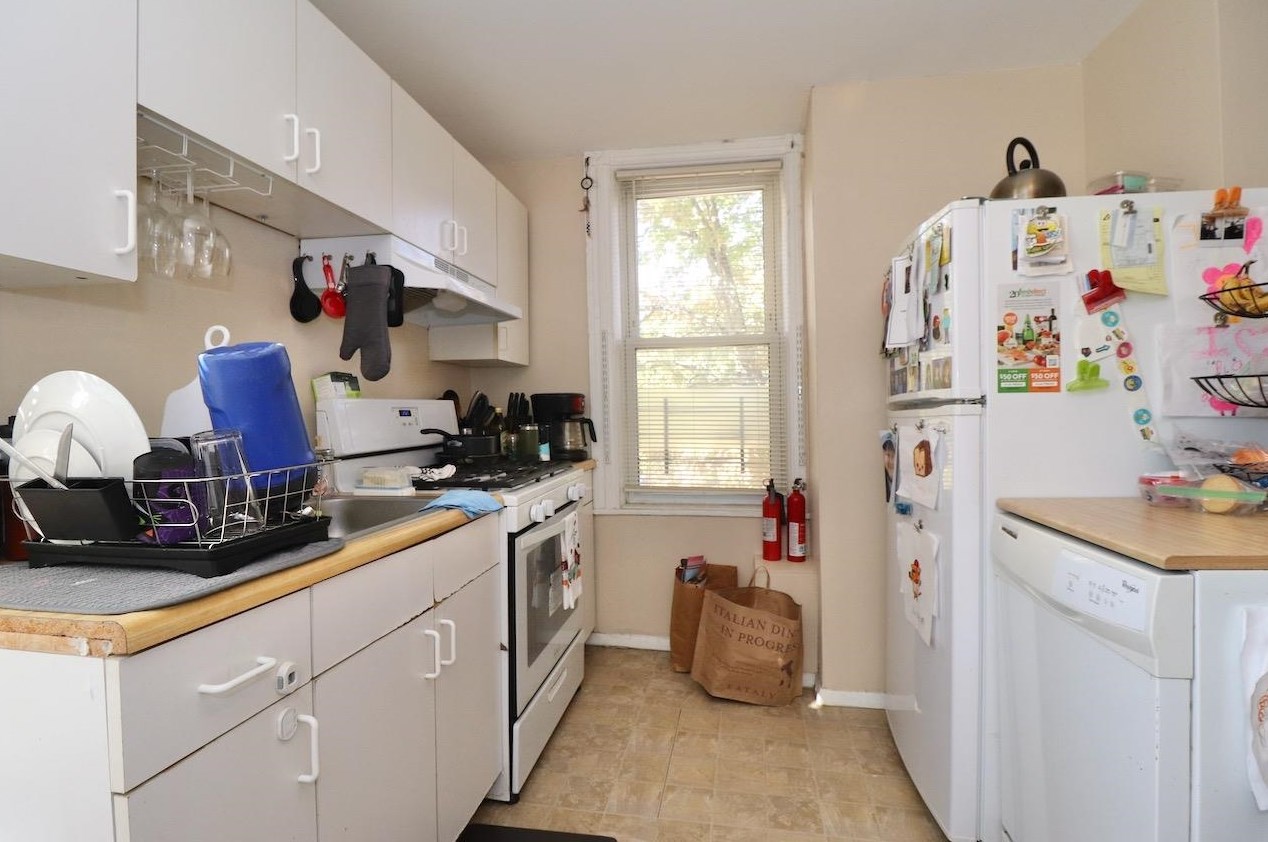 233 Brunswick St, Jersey City NJ  07302-1517 exterior