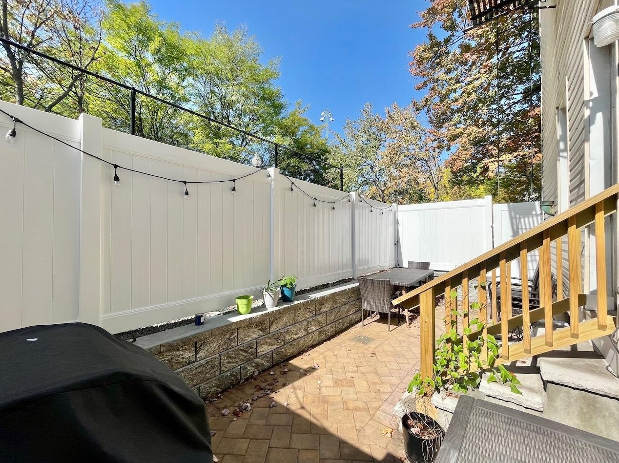 233 Brunswick St, Jersey City NJ  07302-1517 exterior