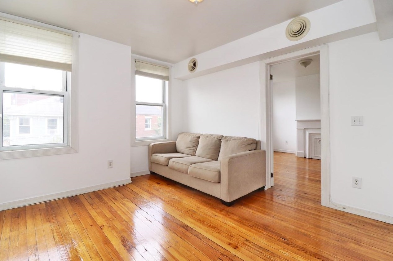 233 Brunswick St, Jersey City NJ  07302-1517 exterior