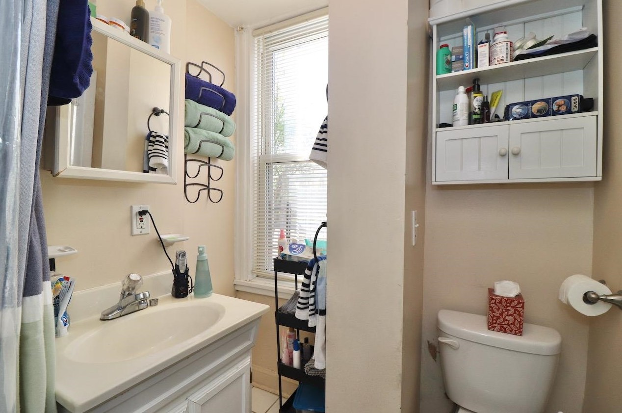 233 Brunswick St, Jersey City NJ  07302-1517 exterior