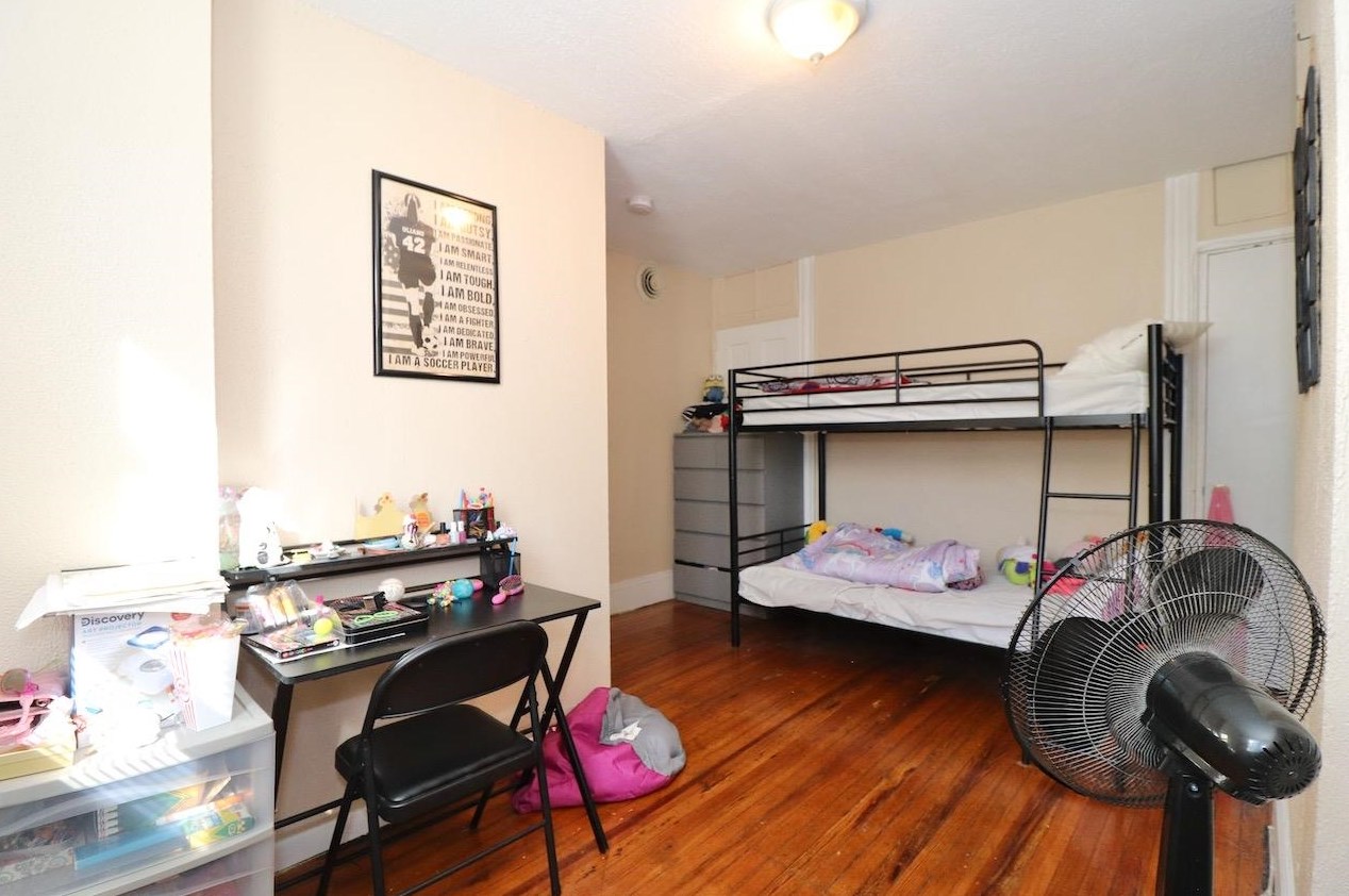 233 Brunswick St, Jersey City NJ  07302-1517 exterior