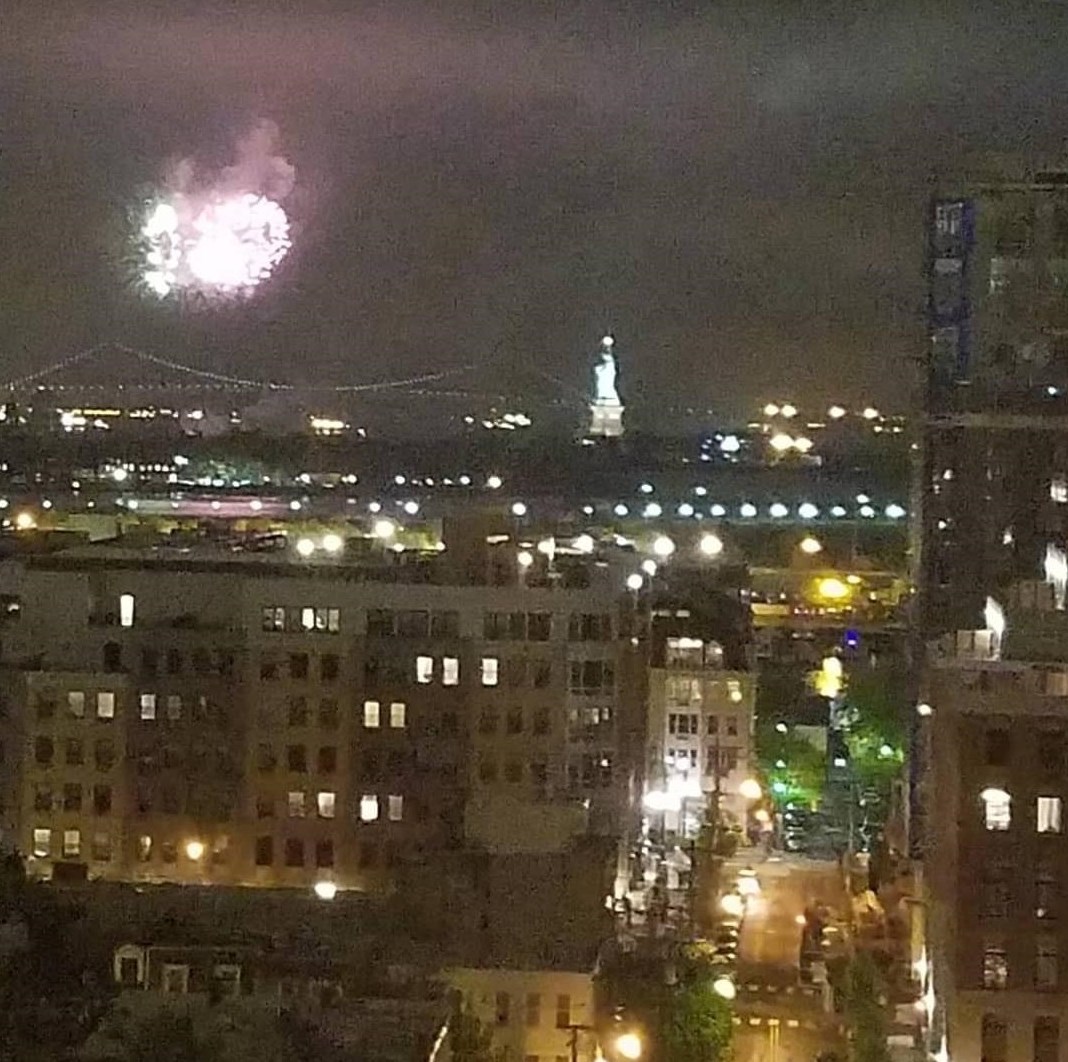 135 Montgomery St, Jersey City NJ 07302-3336 exterior