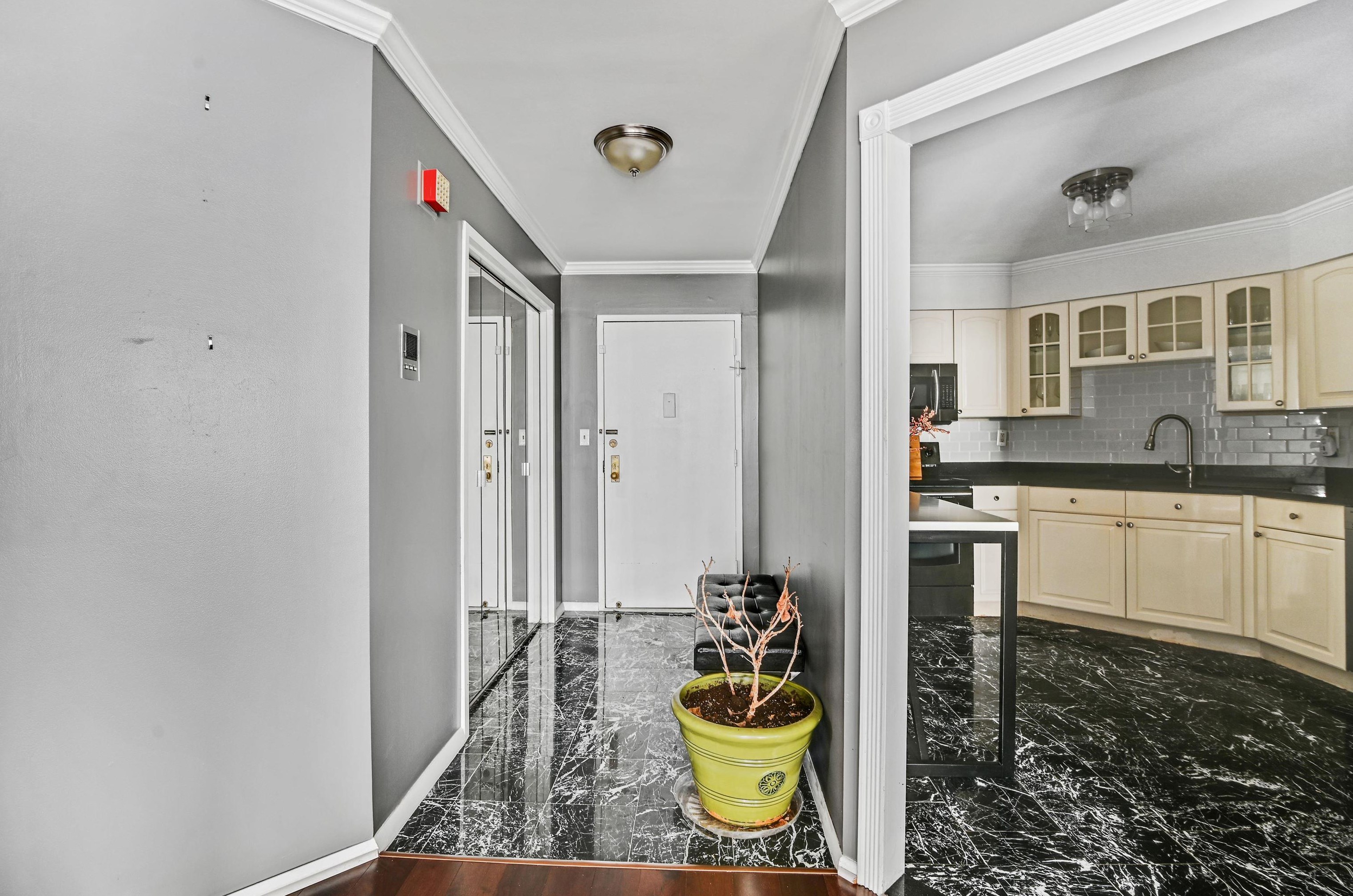 2538 Harmon Cove Tower, Secaucus NJ  07094-1761 exterior