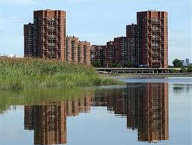 512 Harmon Cove Tower, Secaucus NJ  07094-1707 exterior