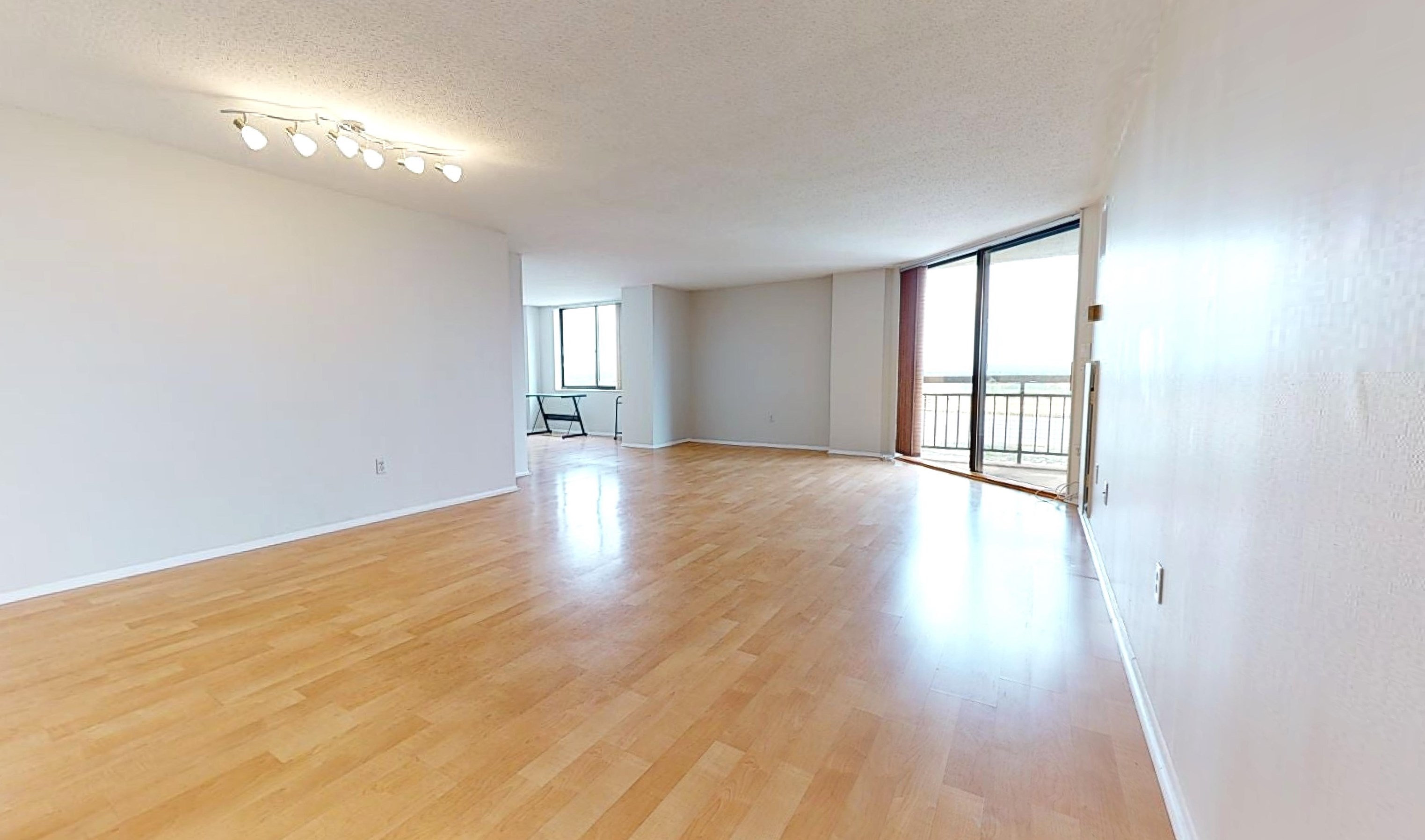 1408 Harmon Cove Tower, Secaucus NJ  07094-1701 exterior