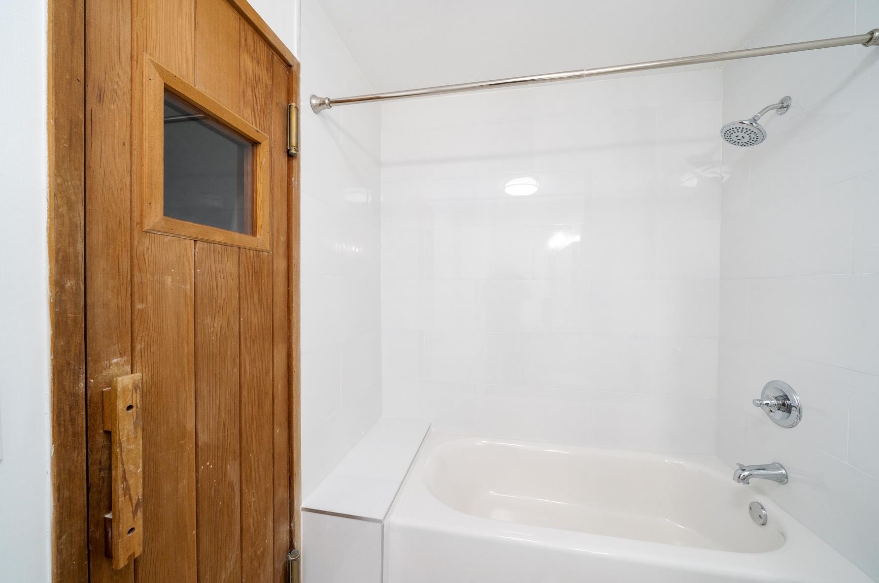 1408 Harmon Cove Tower, Secaucus NJ  07094-1701 exterior